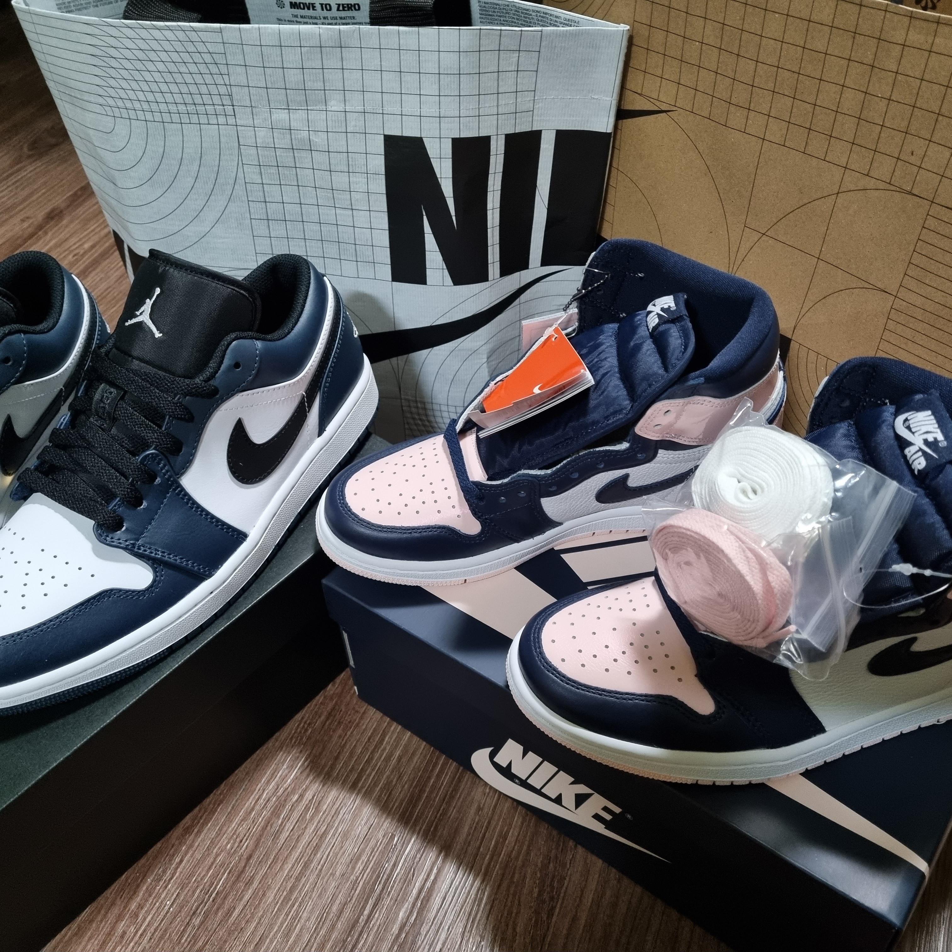 Jordan 1 Low Dark Teal, (W) Jordan 1 Retro High OG Atmosphere 착용 스타일 - 3