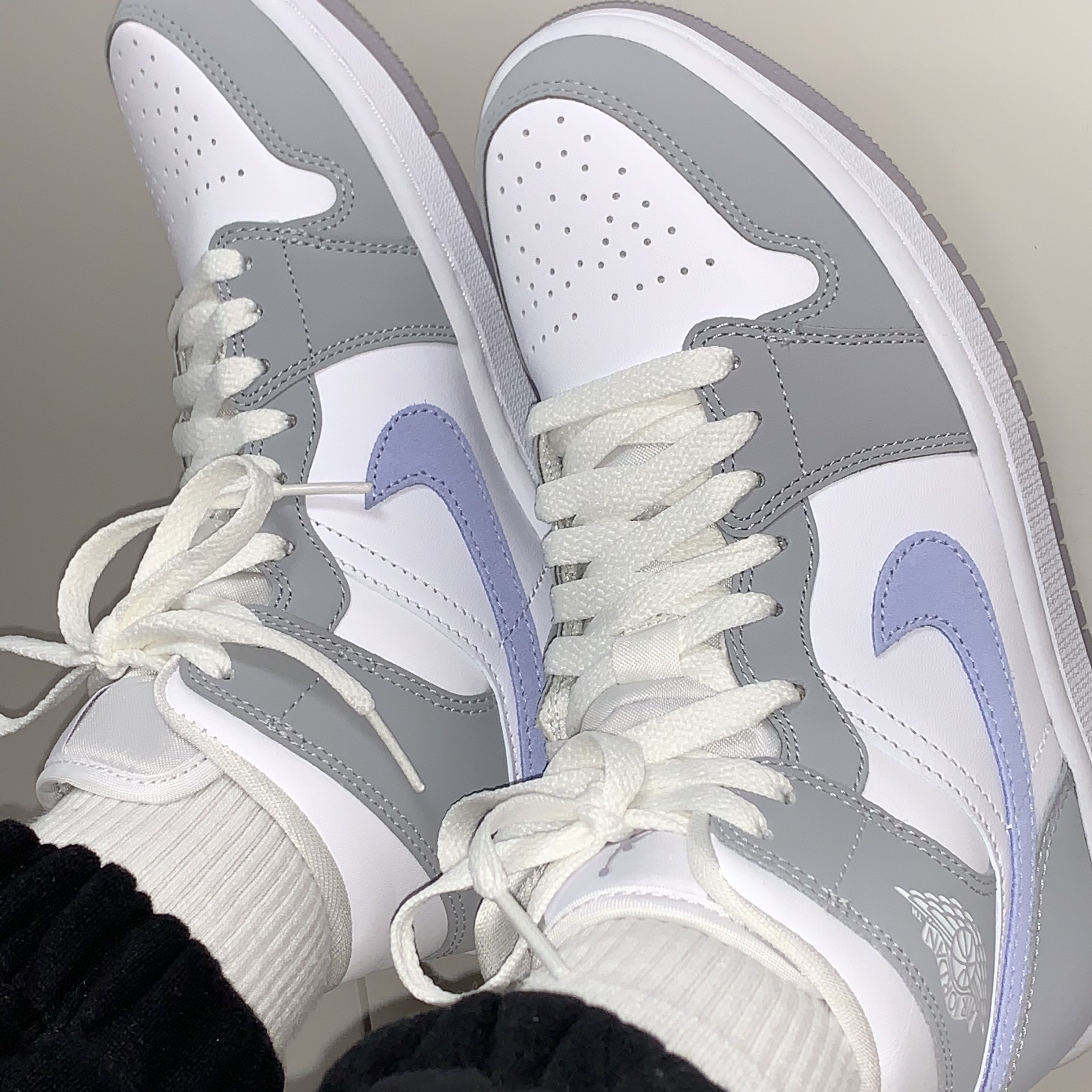 (W) Jordan 1 Mid Wolf Grey 착용 스타일 - 2