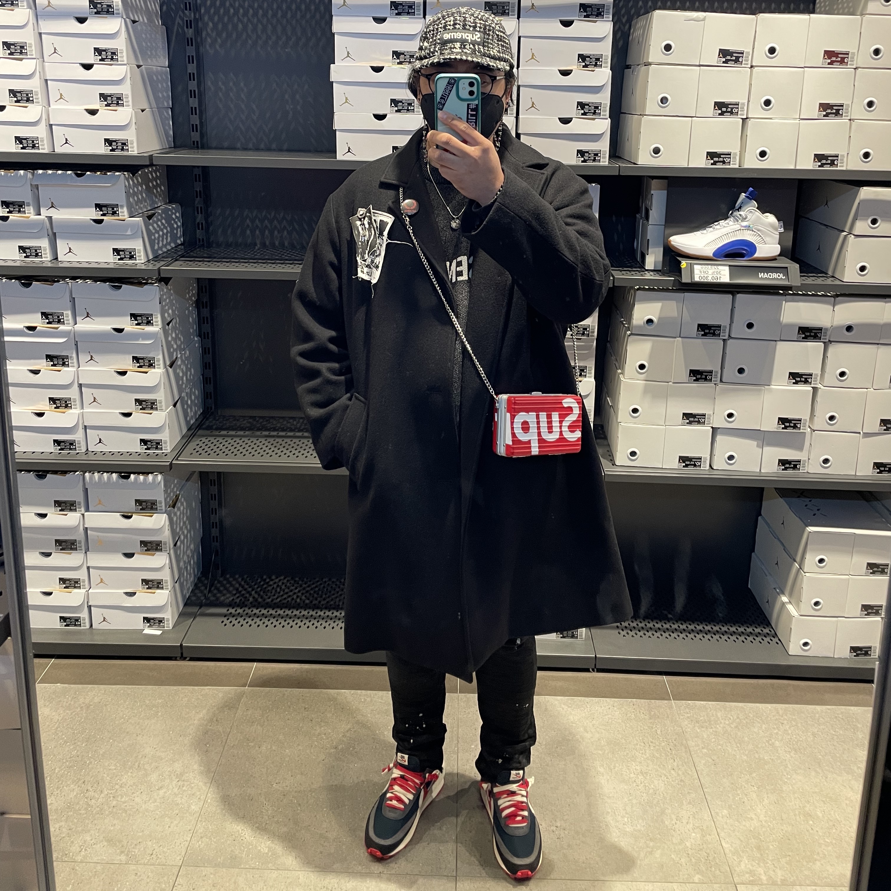Nike x Sacai x Undercover LDWaffle Midnight Spruce University Red 착용 스타일 - 1