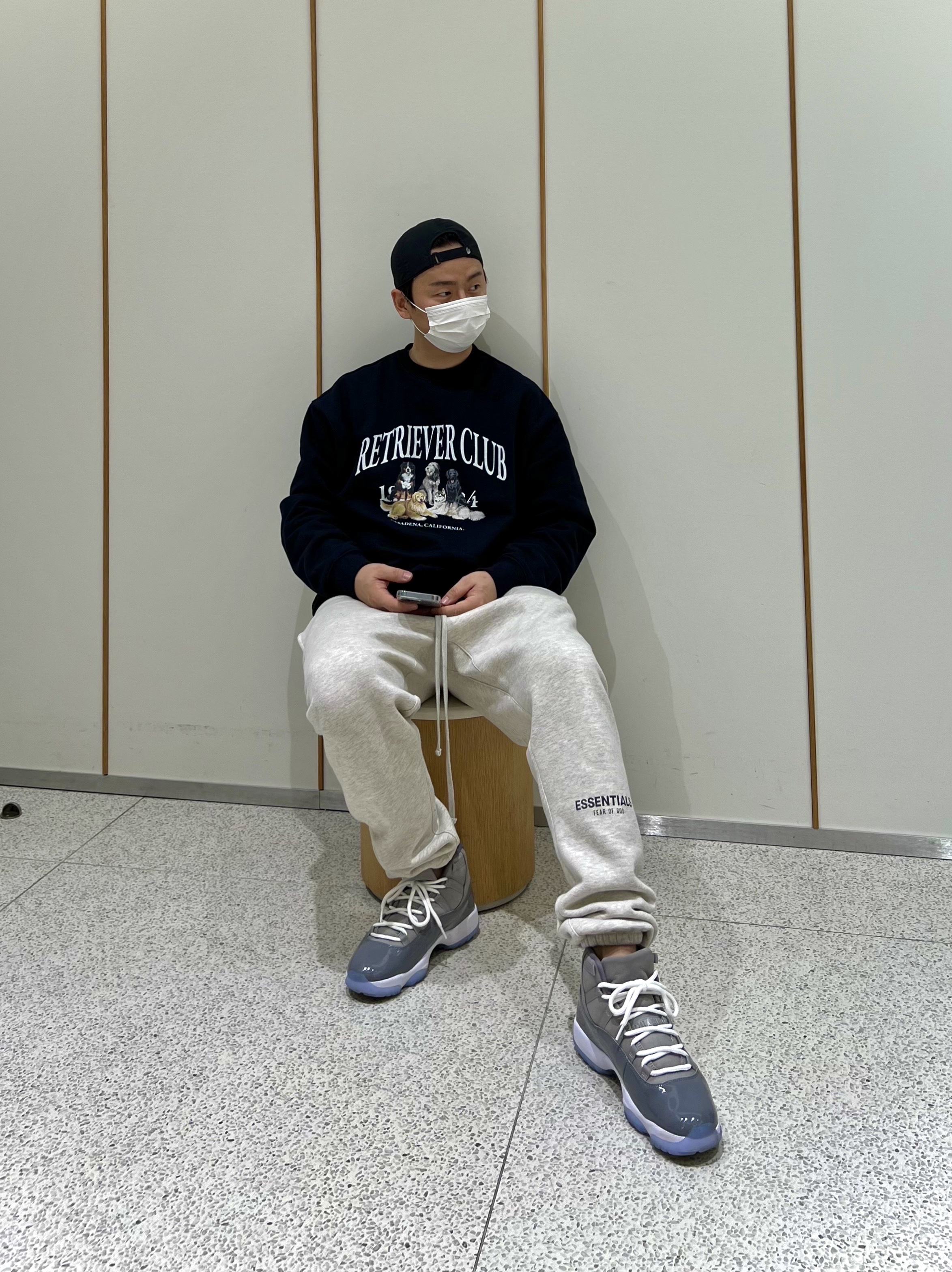 Essentials Sweatpants Oatmeal/Oatmeal Heather/Light Heather Oatmeal 2020, Jordan 11 Retro Cool Grey 2021 착용 스타일