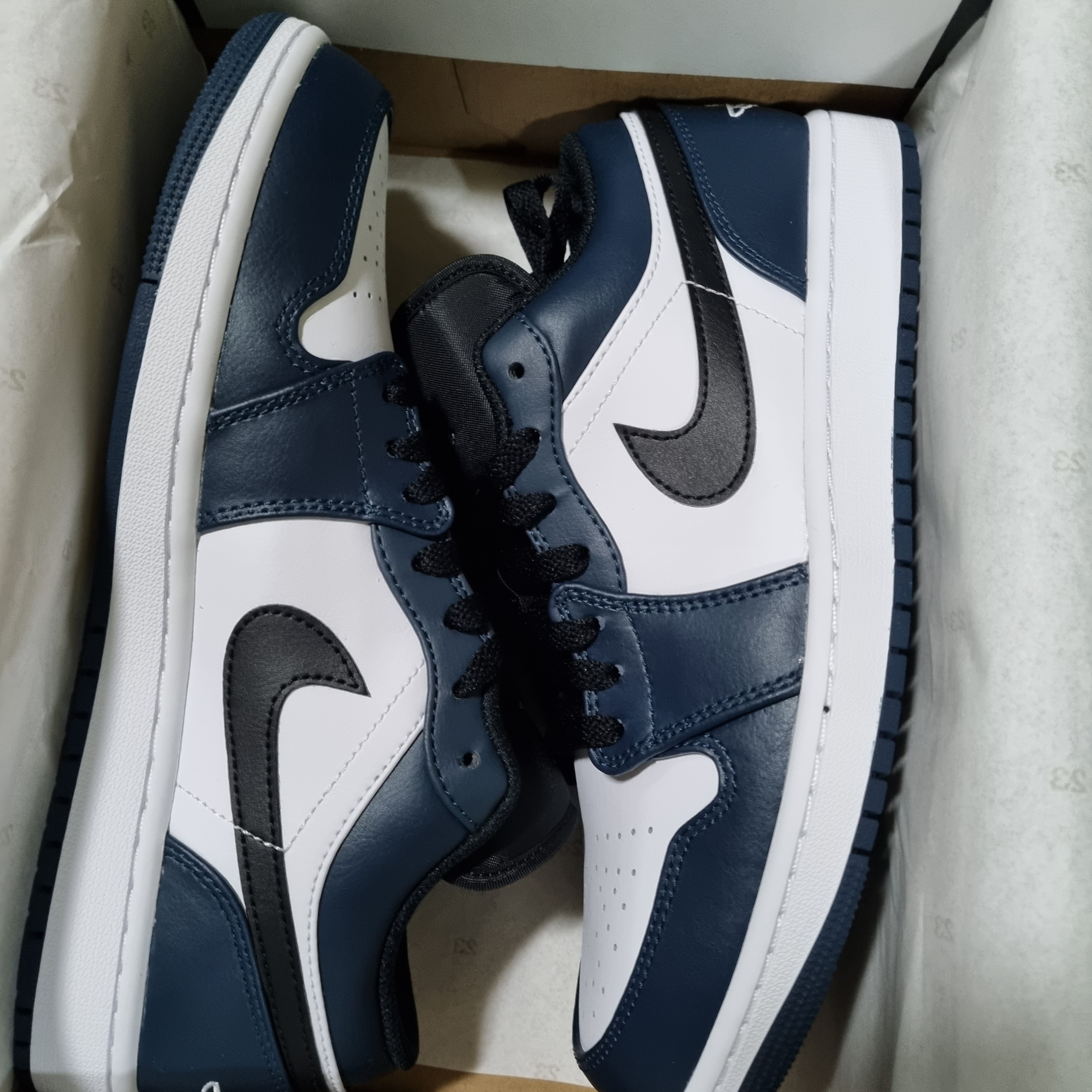 Jordan 1 Low Dark Teal 착용 스타일 - 1