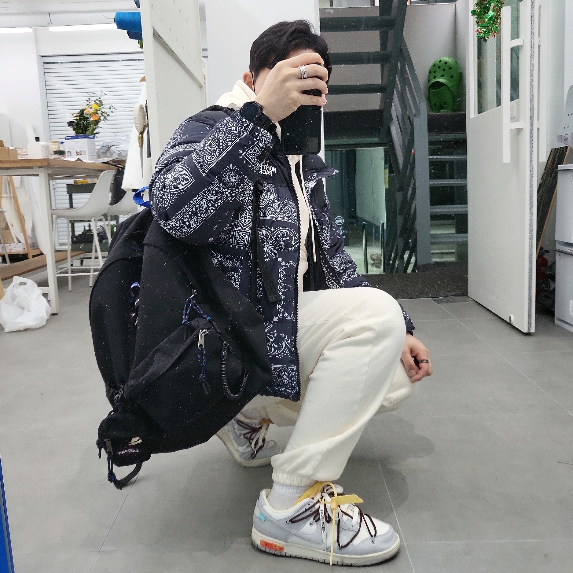 Nike x Off-White Dunk Low The 50 - Lot 46, The North Face 1996 Novelty Nuptse Jacket Real Black - 21FW 착용 스타일
