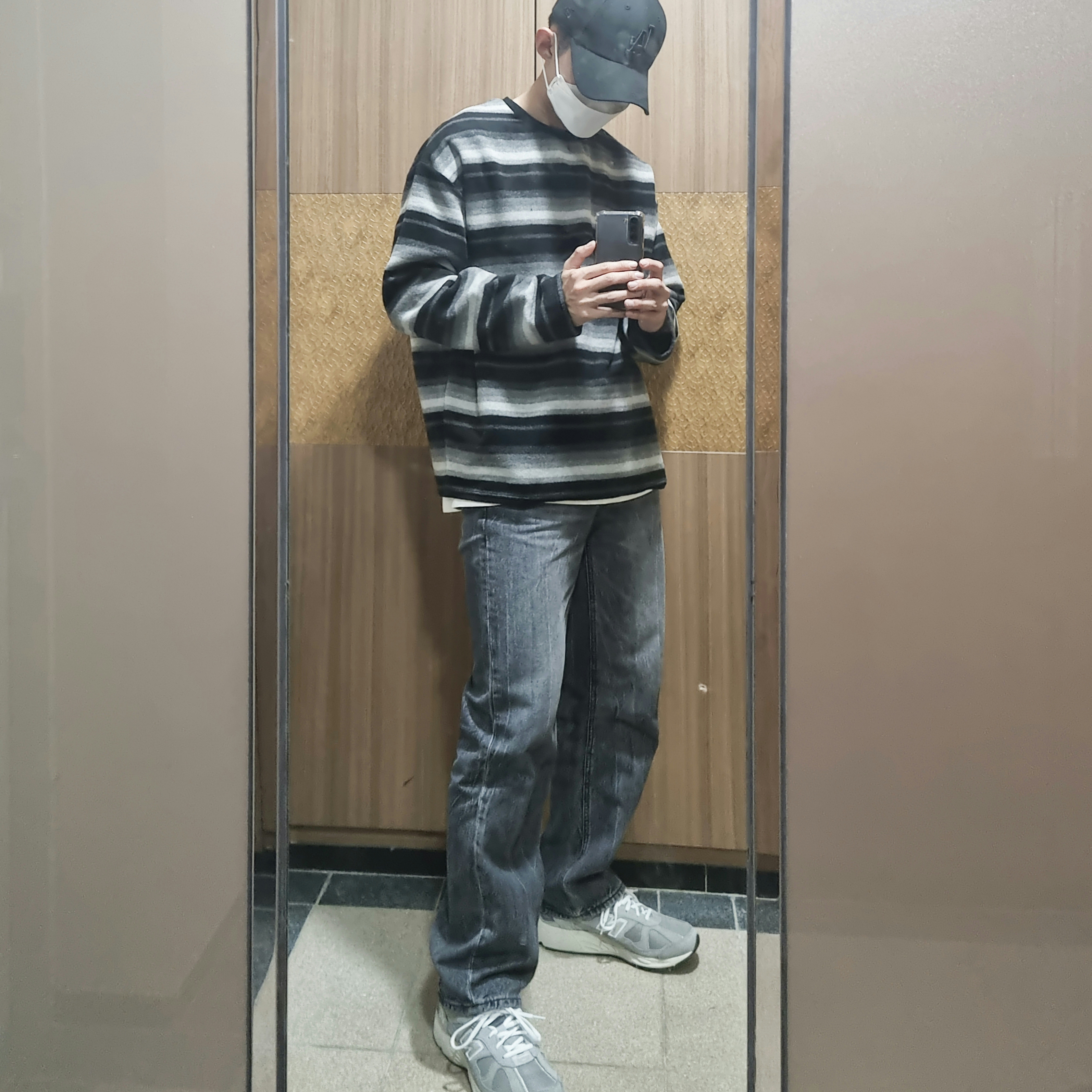 New Balance 878 Gray 착용 스타일 - 2