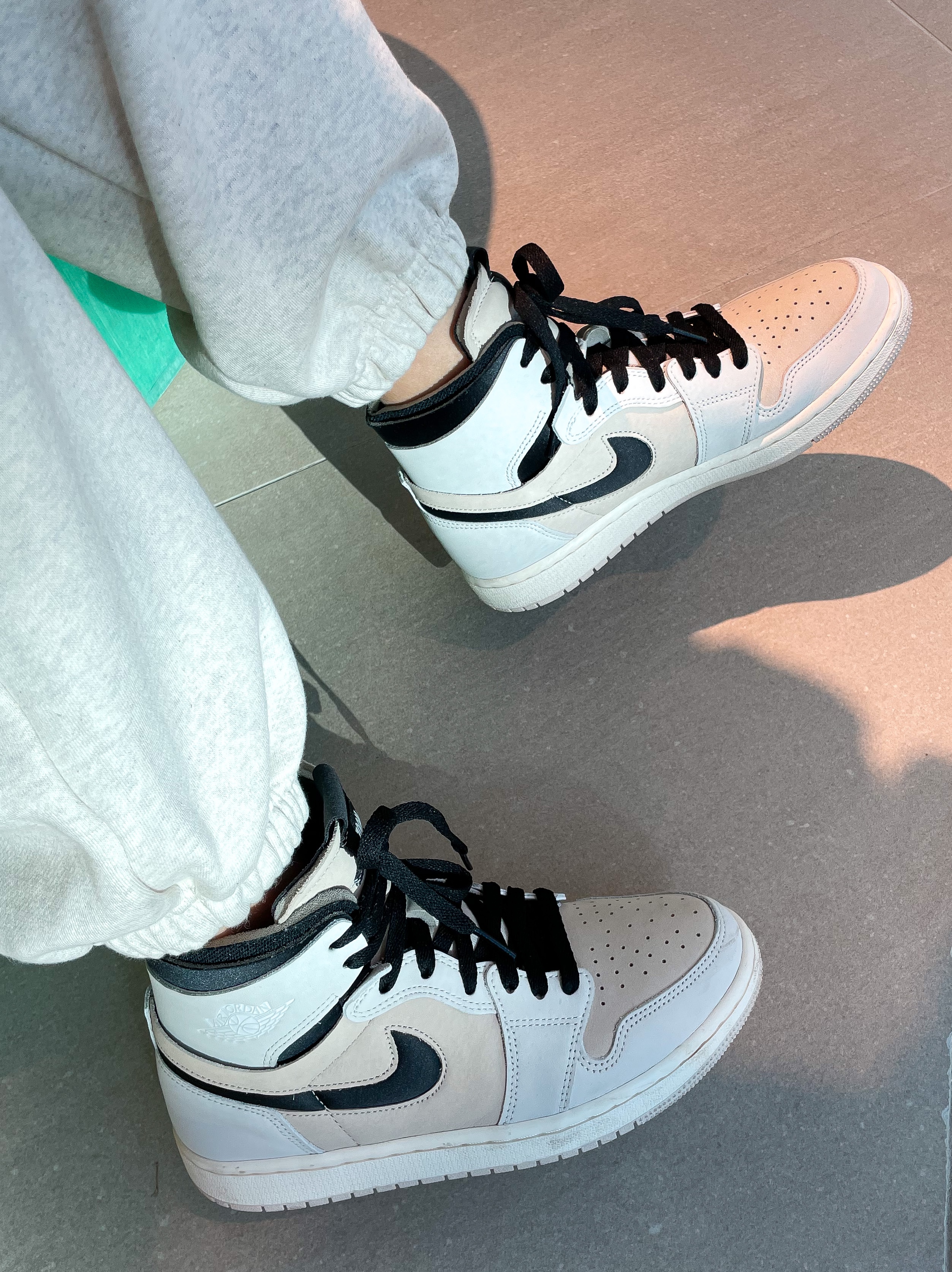 (W) Jordan 1 Zoom Air CMFT Summit Sail 착용 스타일 - 4