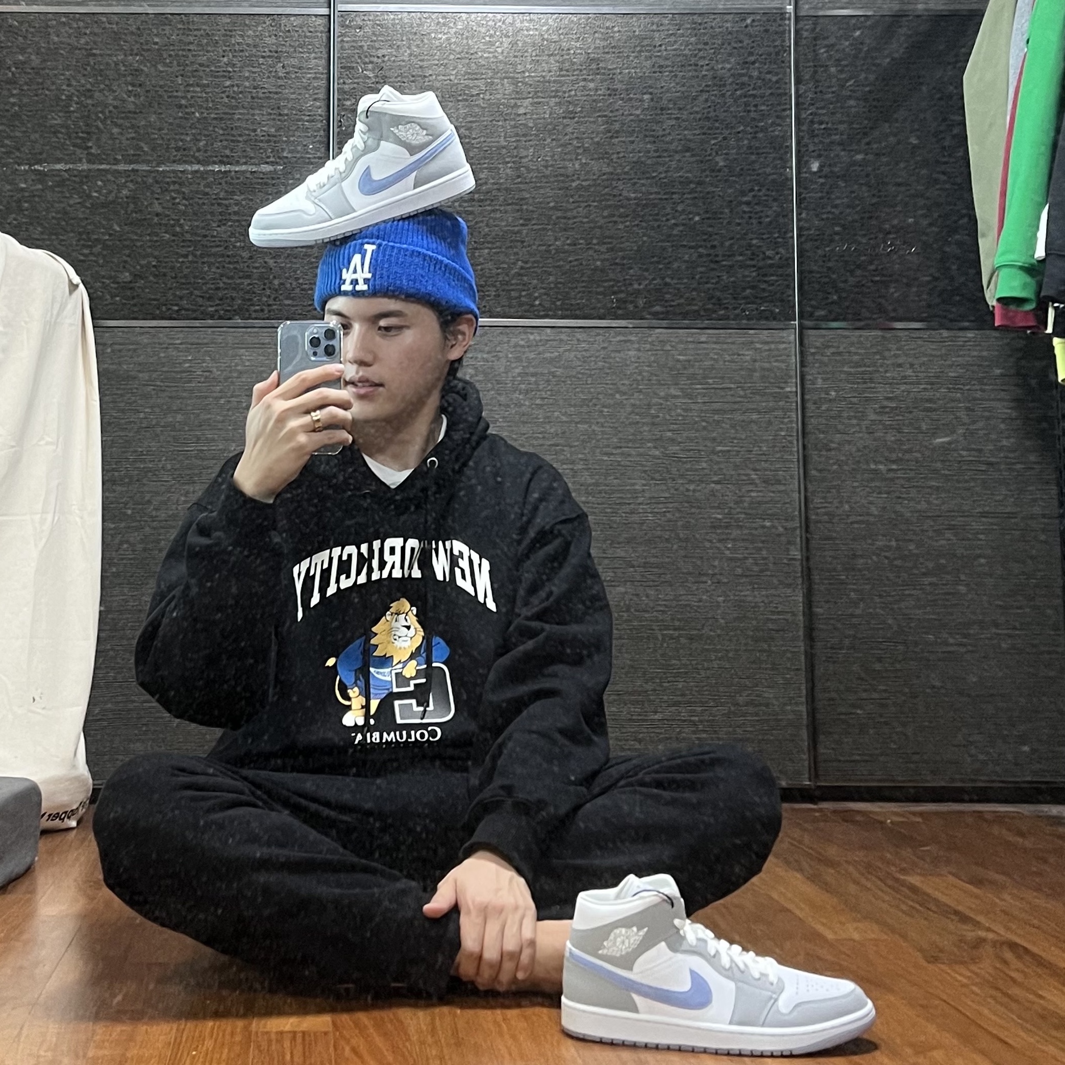 (W) Jordan 1 Mid Wolf Grey 착용 스타일