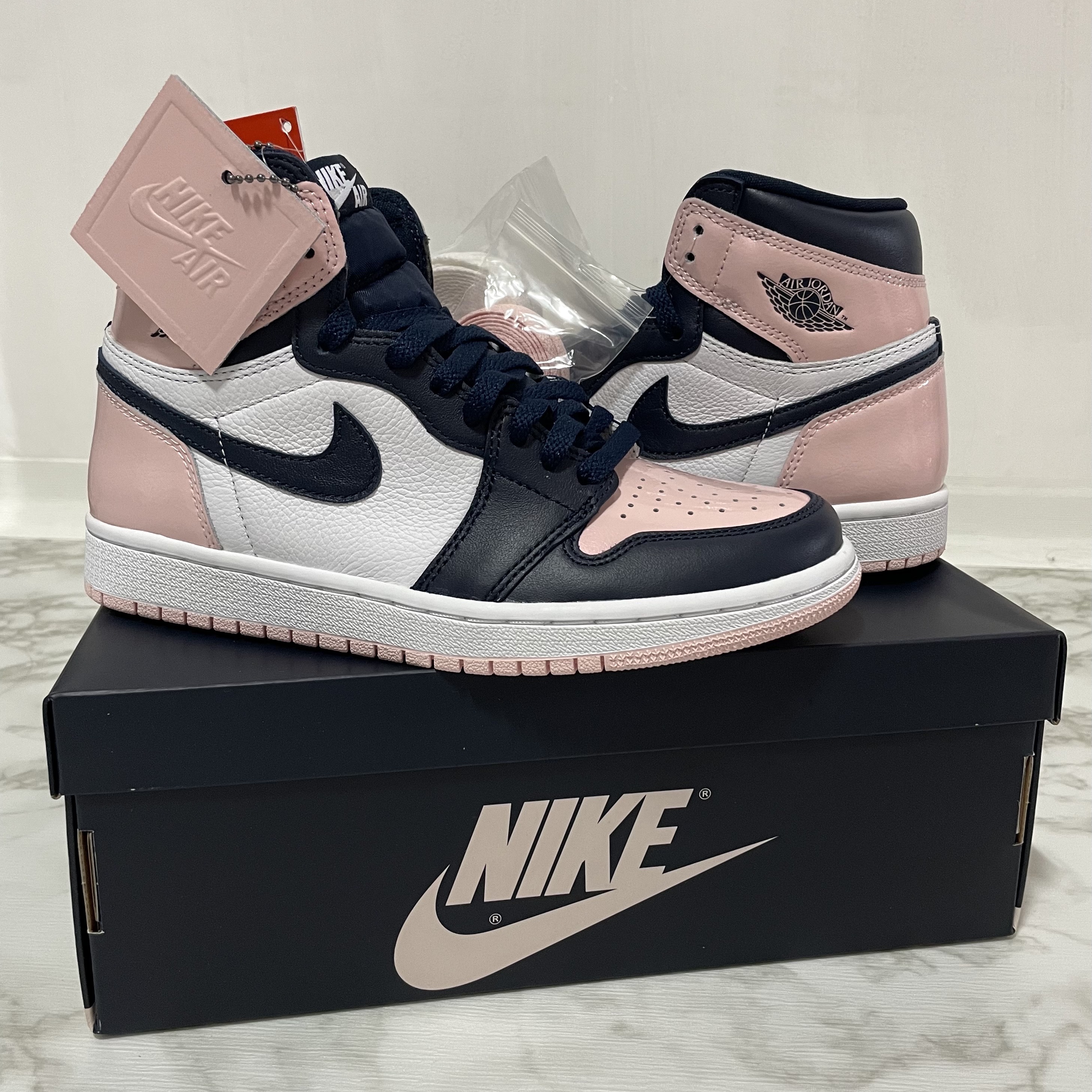 (W) Jordan 1 Retro High OG Atmosphere 착용 스타일