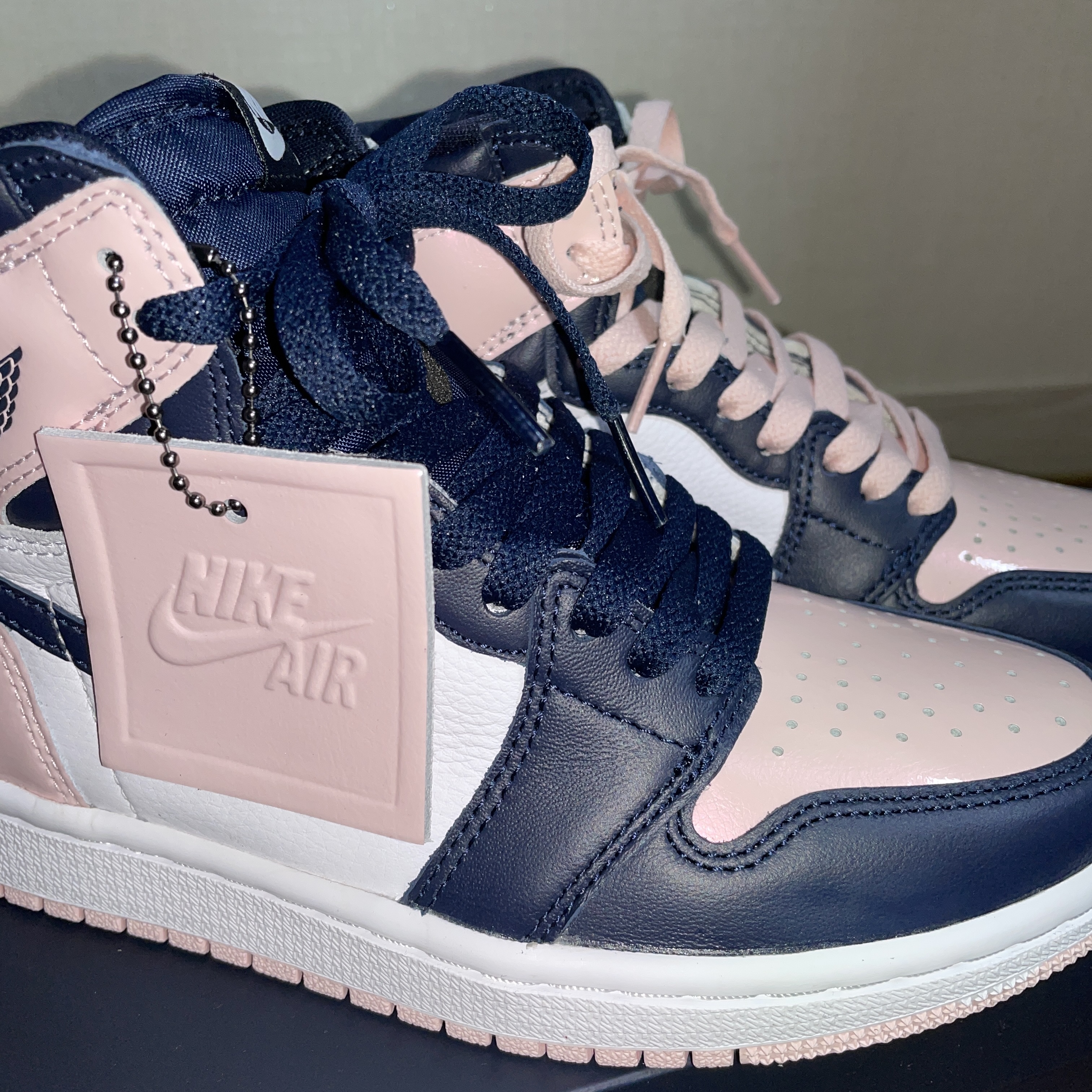 (W) Jordan 1 Retro High OG Atmosphere 착용 스타일 - 2