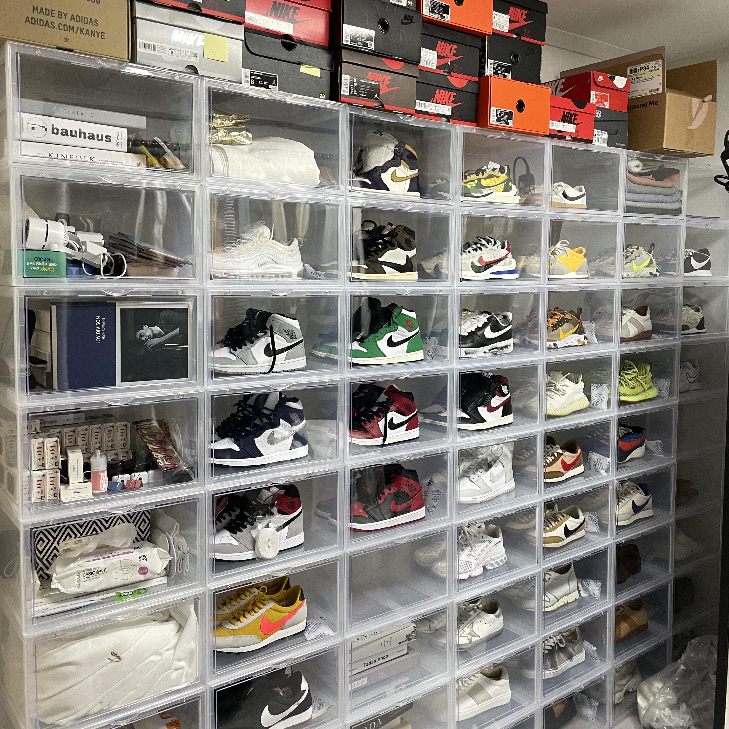 Jordan 1 Retro High OG Defiant SB LA to Chicago, Nike x Sacai VaporWaffle Tour Yellow & Gorge Green Sail 착용 스타일 - 1