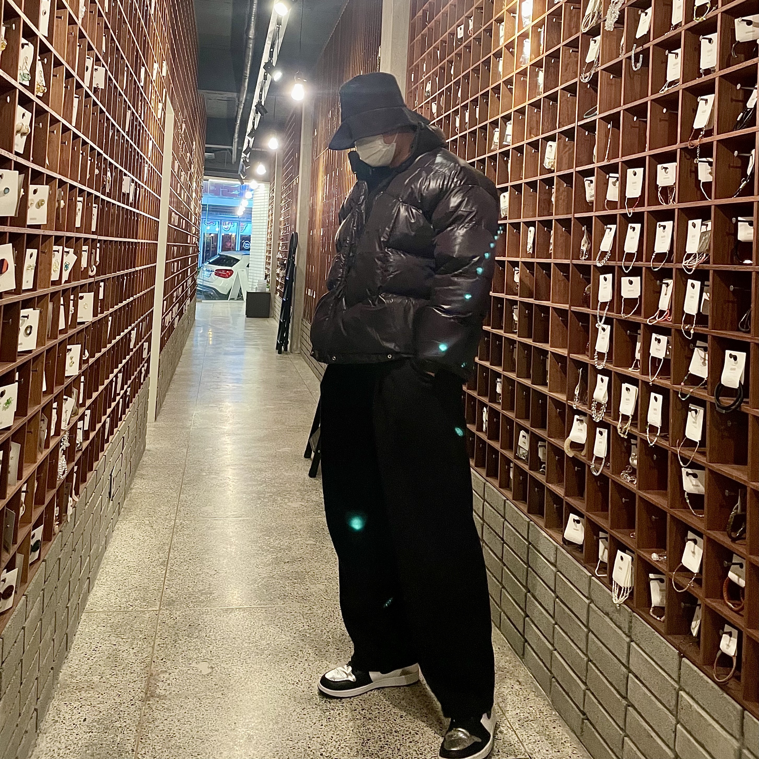 (W) Jordan 1 Retro High OG Silver Toe 착용 스타일