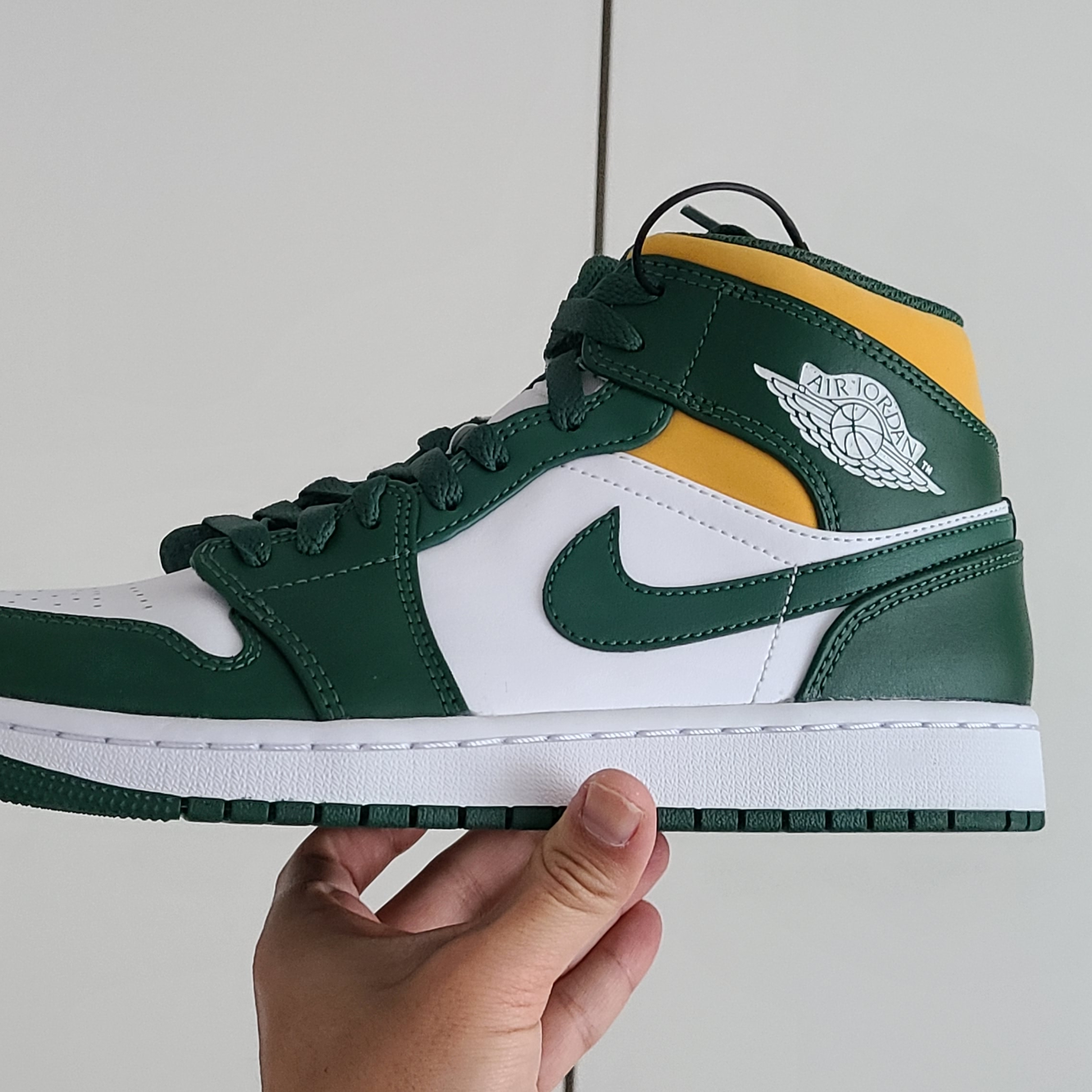 Jordan 1 Mid Sonics 2021 착용 스타일 - 2