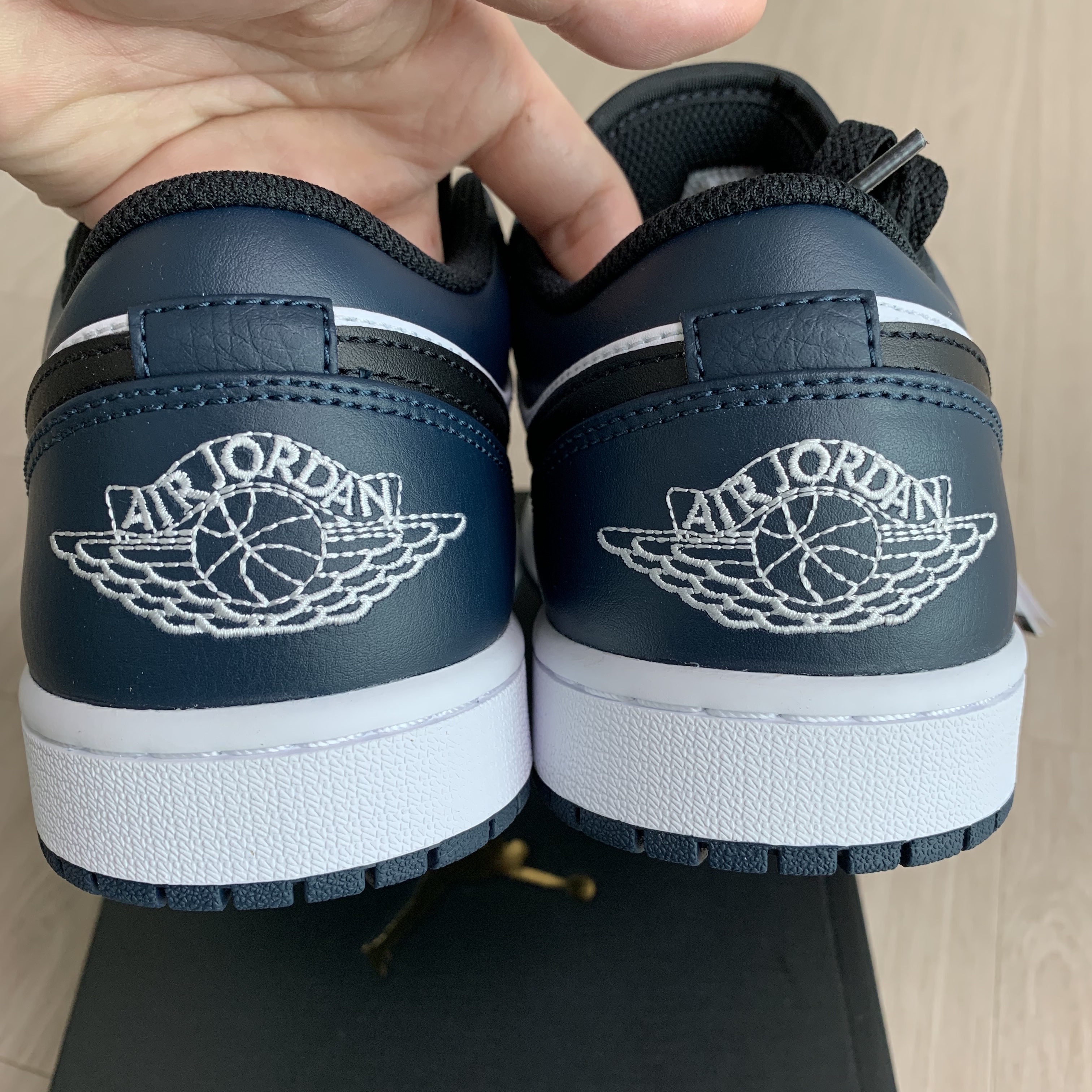 Jordan 1 Low Dark Teal 착용 스타일 - 3