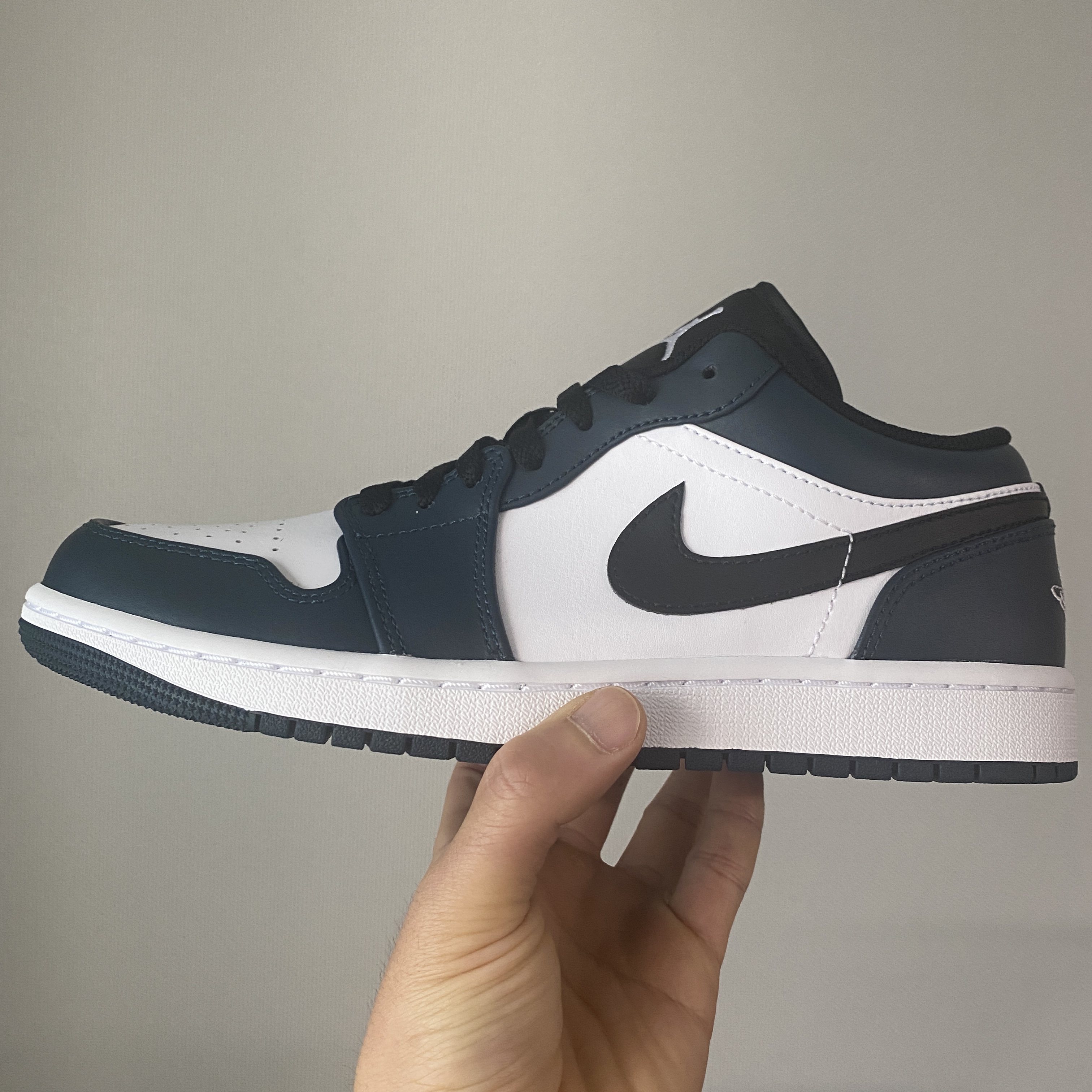 Jordan 1 Low Dark Teal 착용 스타일
