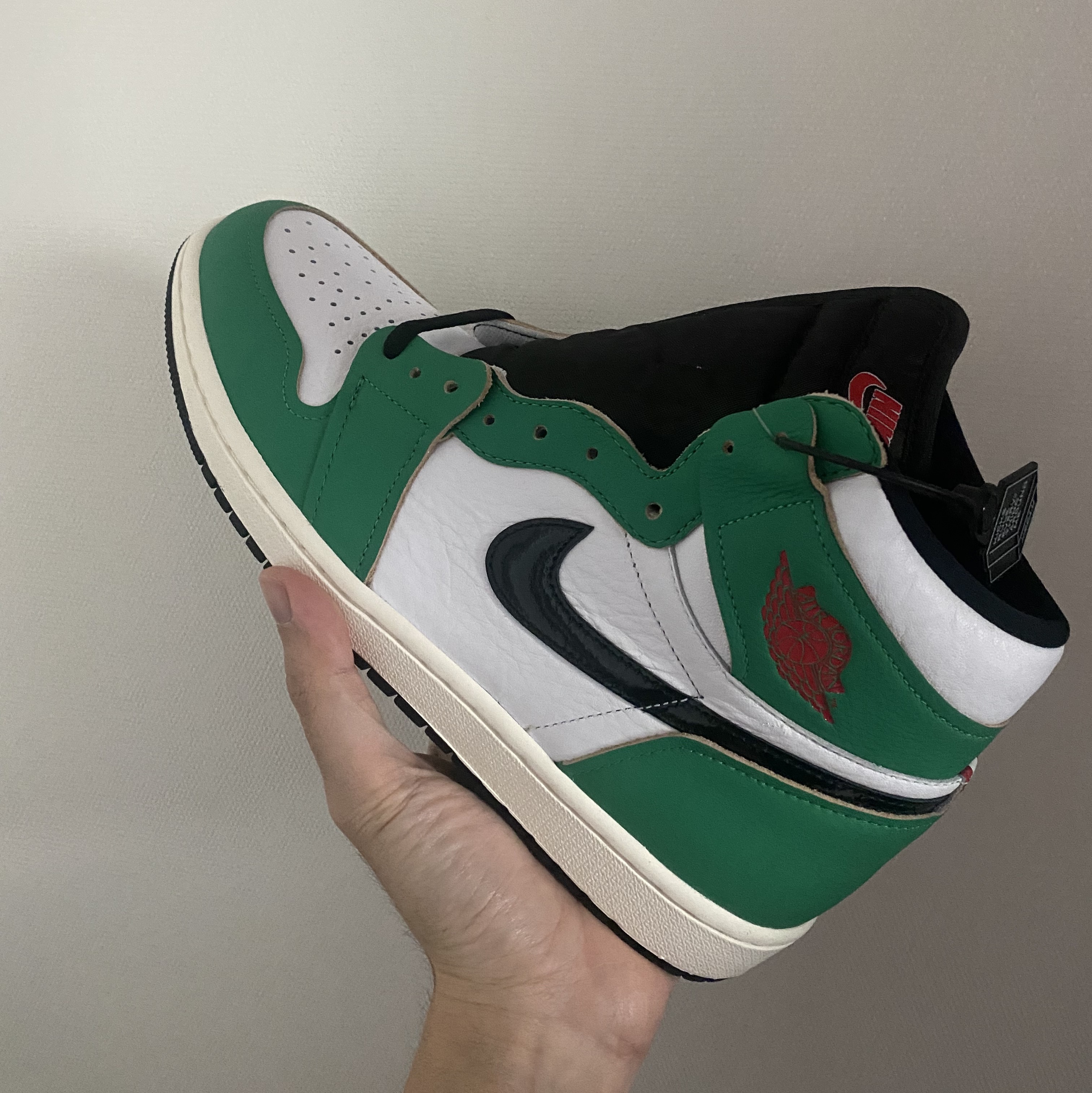 (W) Jordan 1 Retro High OG Lucky Green 착용 스타일
