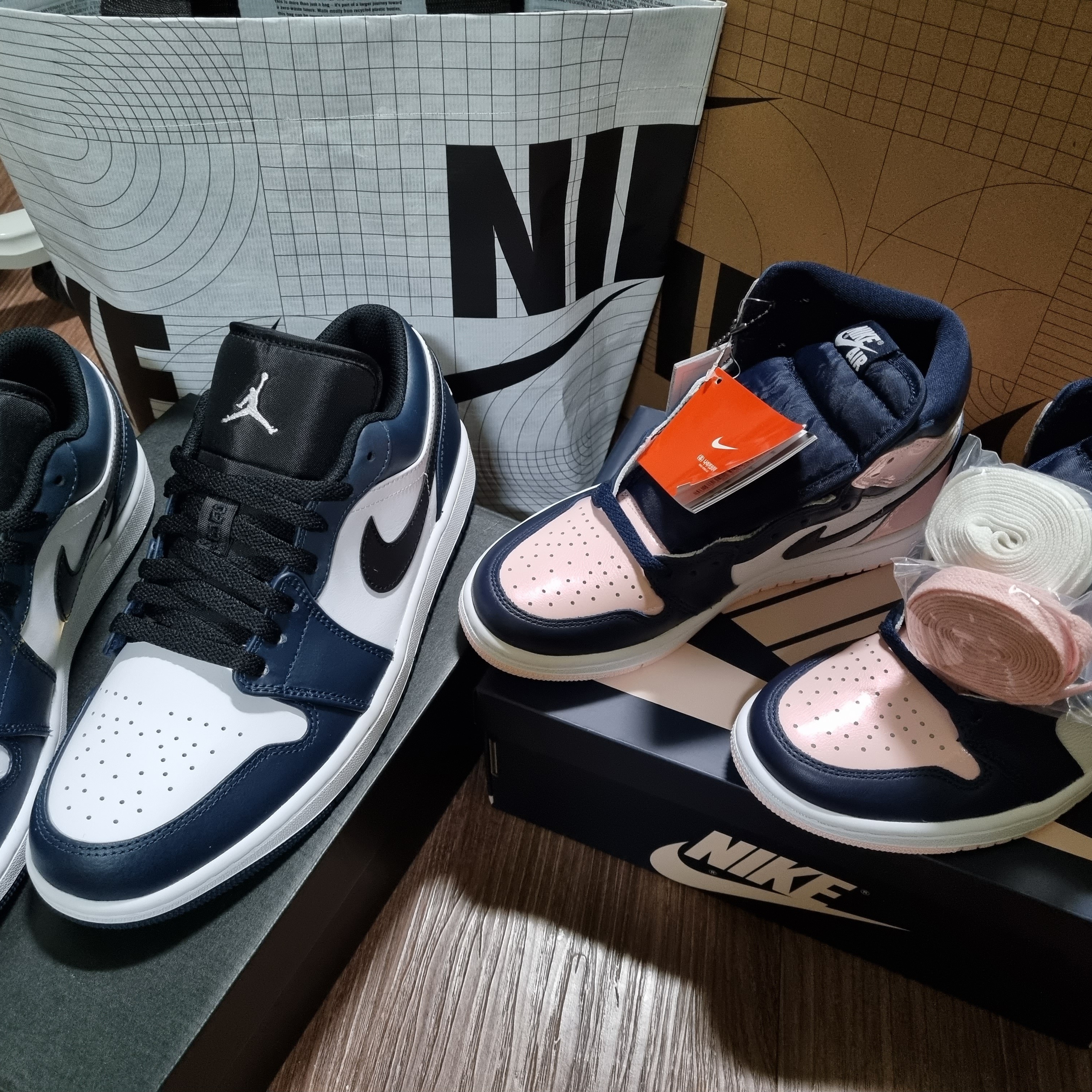 (W) Jordan 1 Retro High OG Atmosphere 착용 스타일 - 4