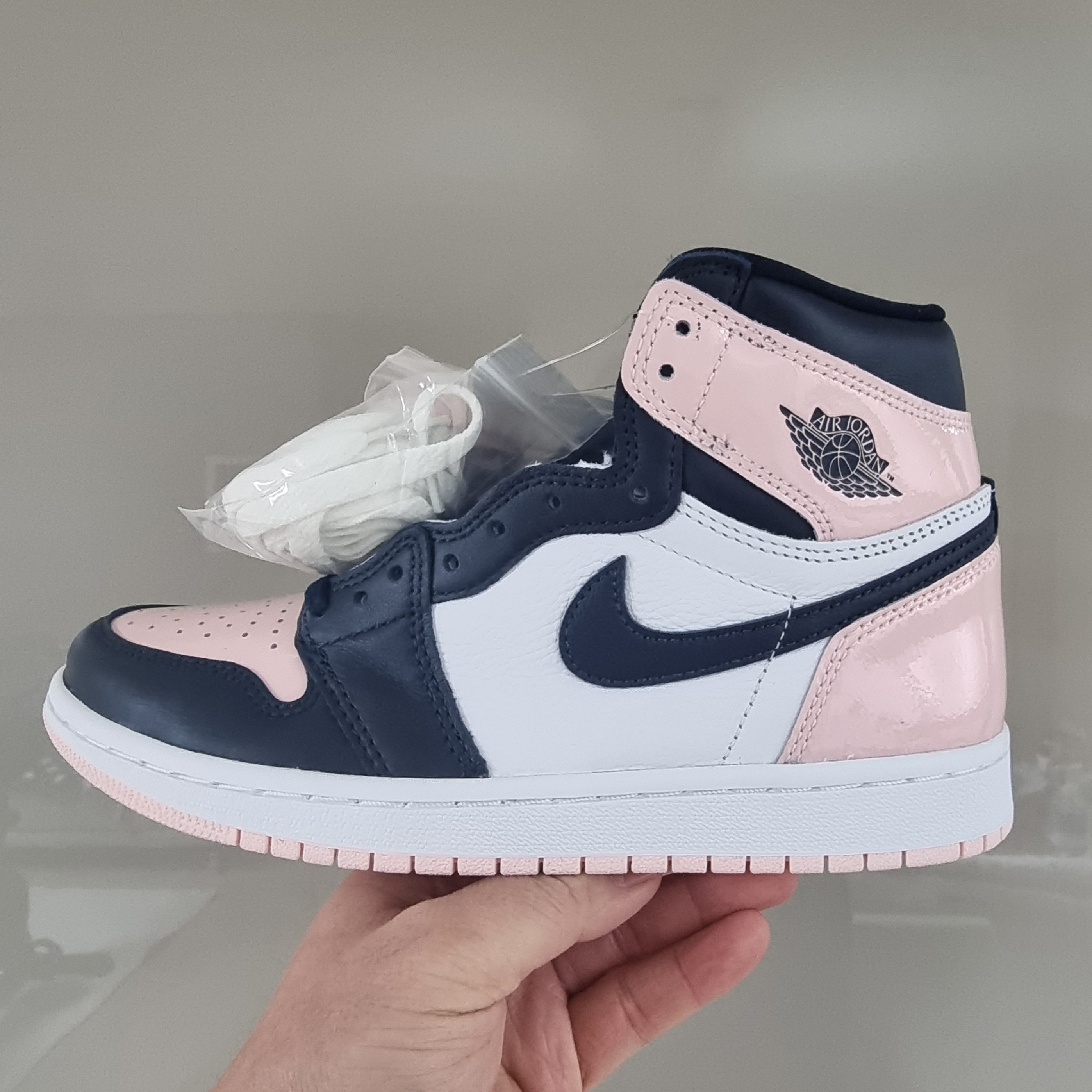 (W) Jordan 1 Retro High OG Atmosphere 착용 스타일