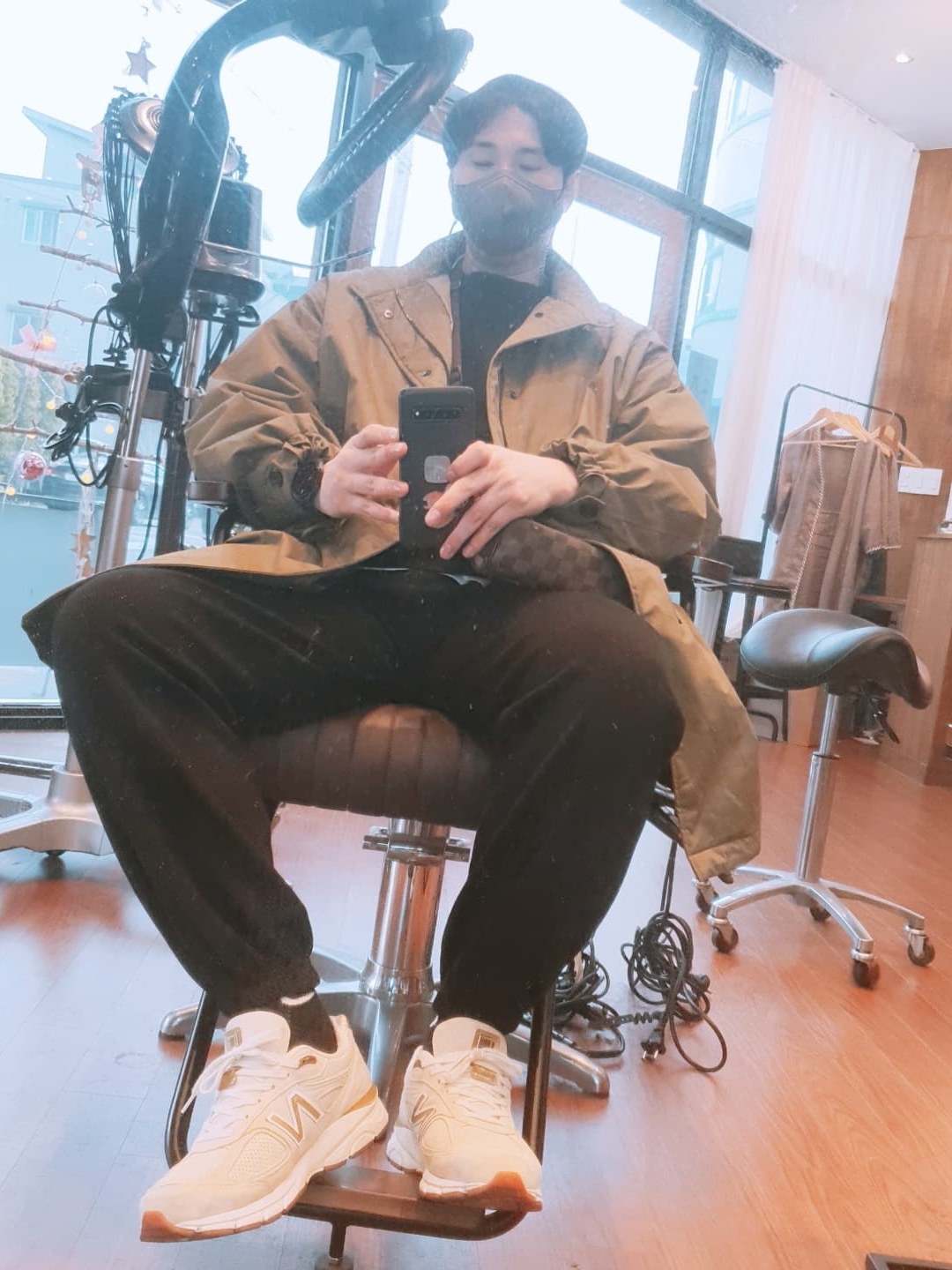 New Balance 990v4 Made in USA Hemp Linseed, Adidas Yeezy Boost 700 Analog 2019 착용 스타일 - 2