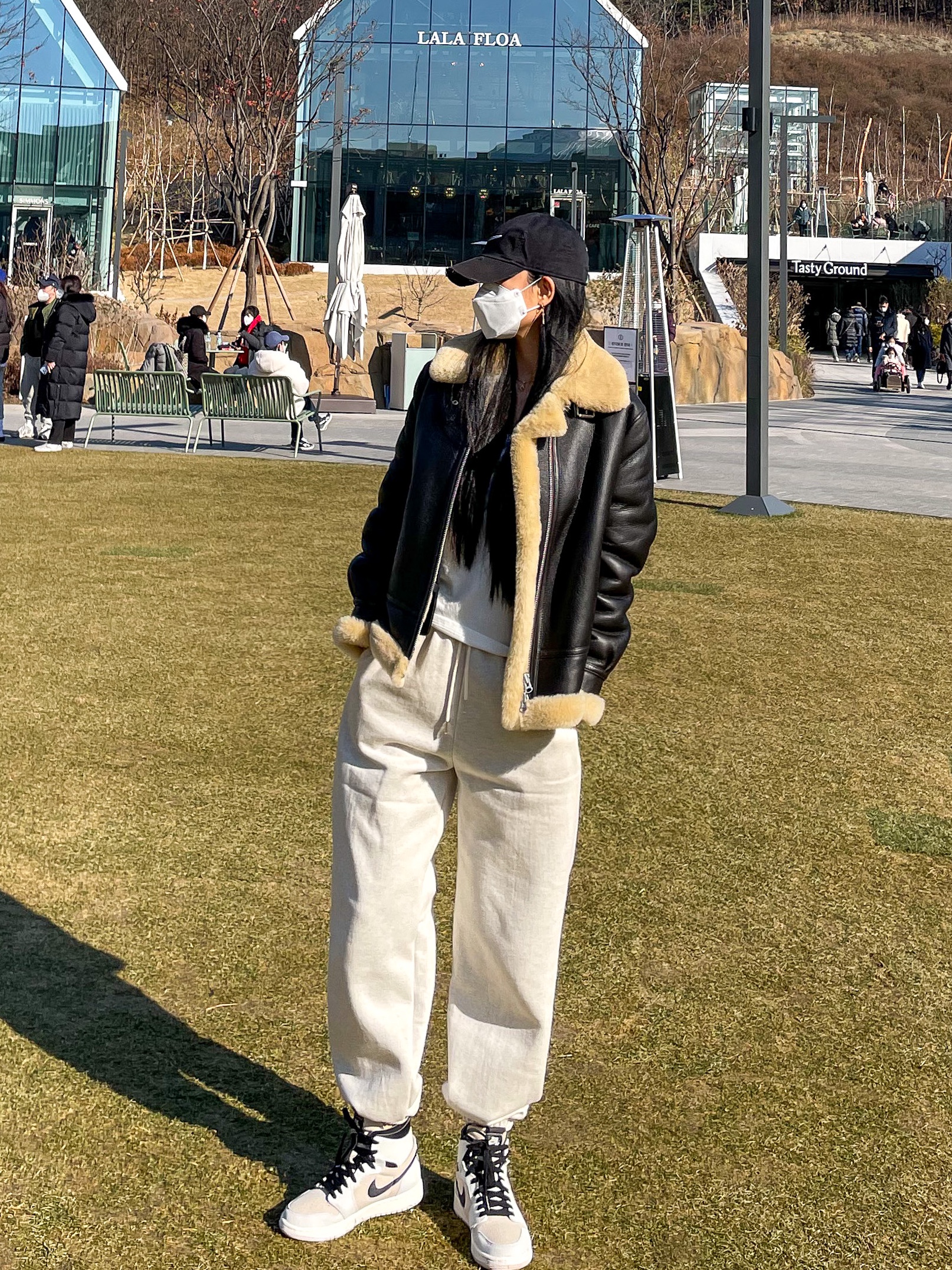 (W) Jordan 1 Zoom Air CMFT Summit Sail 착용 스타일 - 1