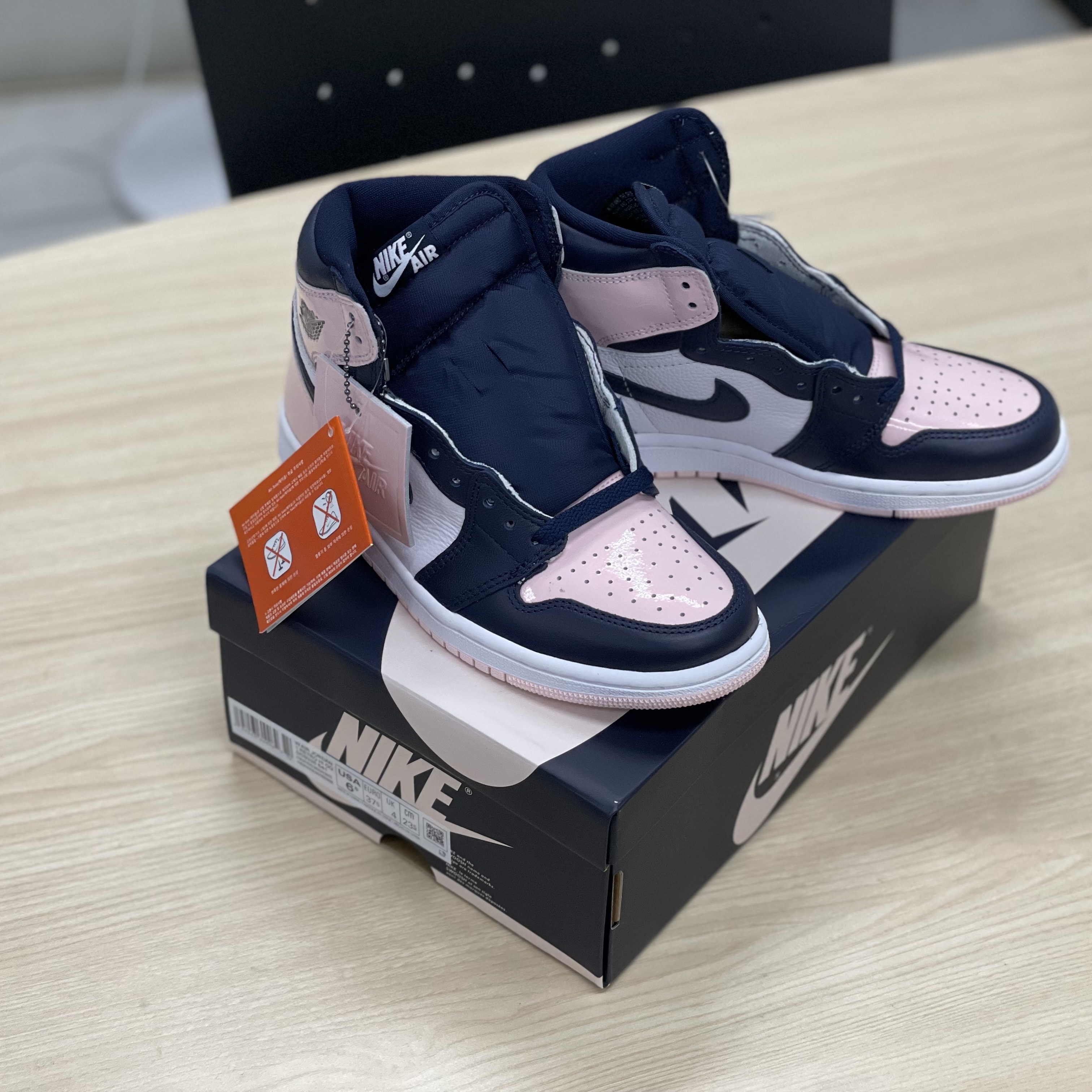 (W) Jordan 1 Retro High OG Atmosphere 착용 스타일