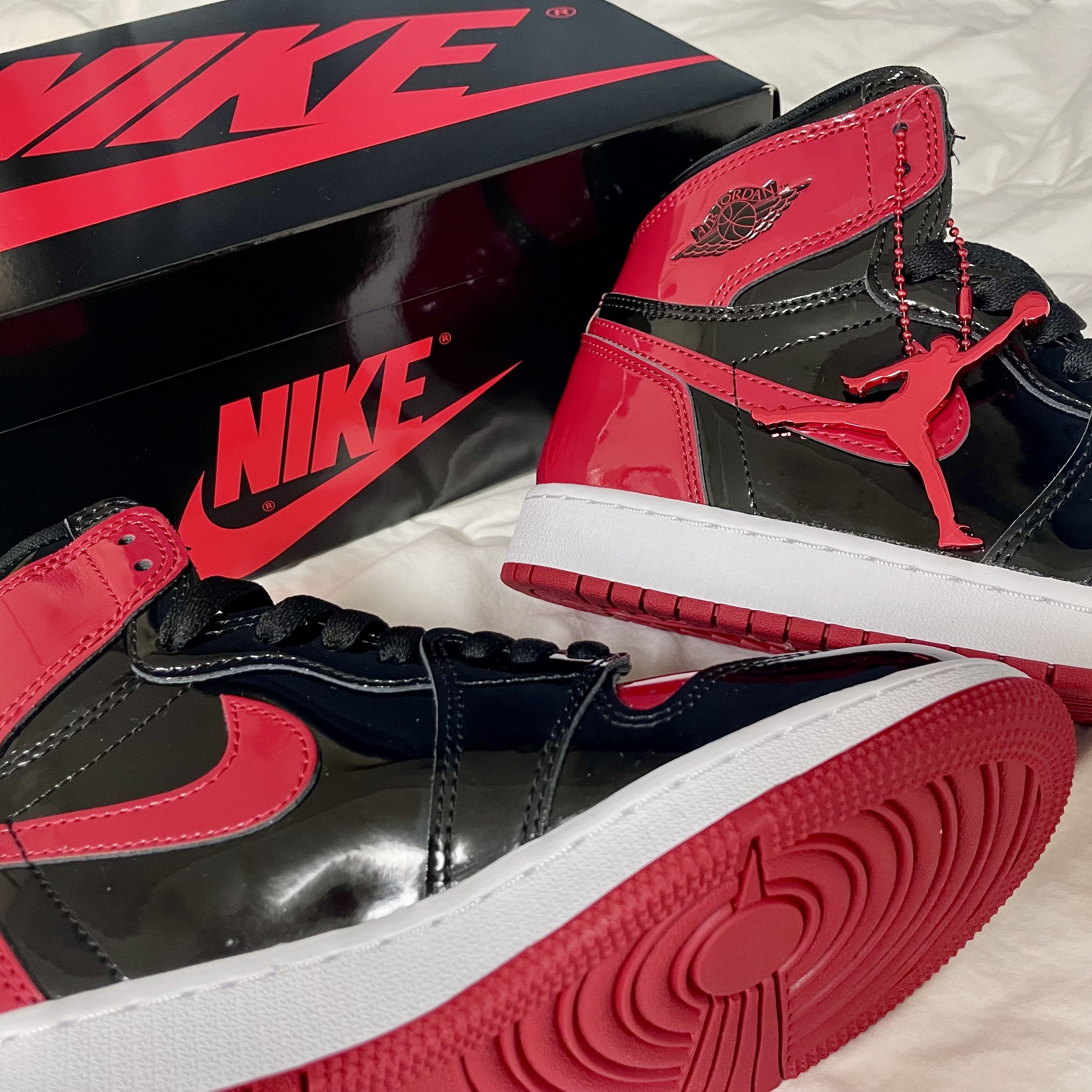 Jordan 1 Retro High OG Patent Bred, (GS) Jordan 1 Retro High OG Patent Bred 착용 스타일 - 1