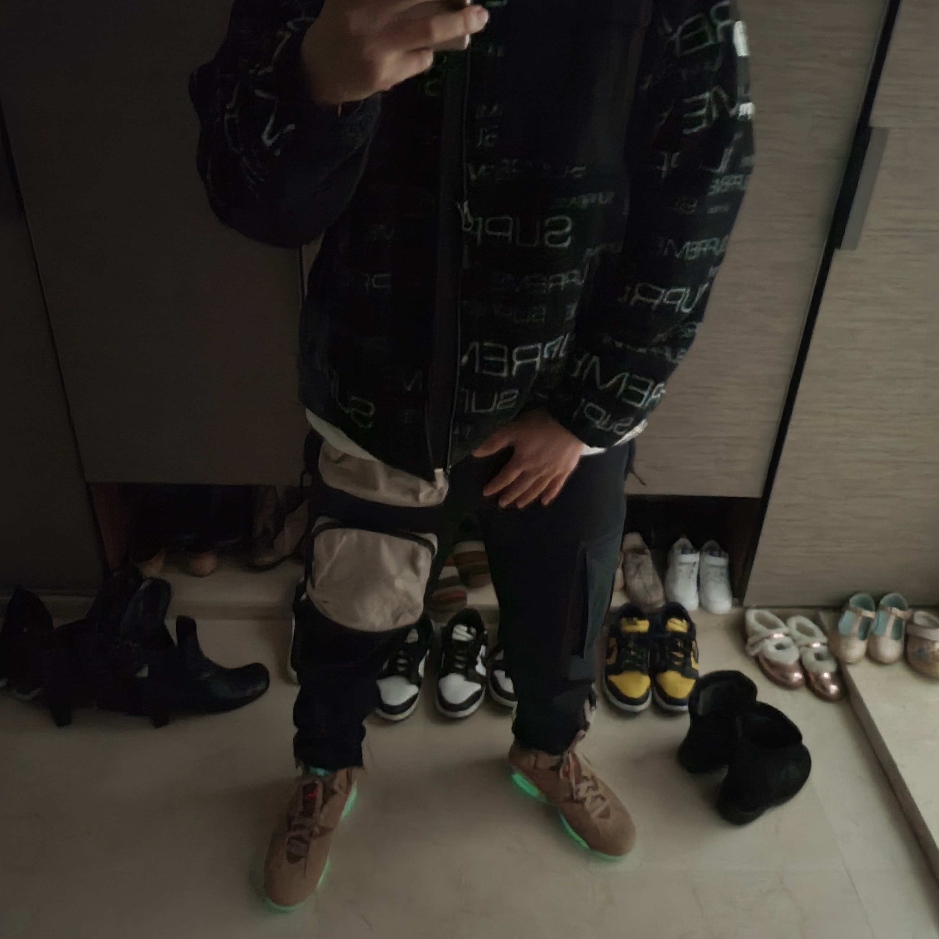 Supreme x The North Face Steep Tech Fleece Jacket Black - 21FW, Nike x Travis Scott NRG AG Utility Sweatpants Black 착용 스타일 - 1