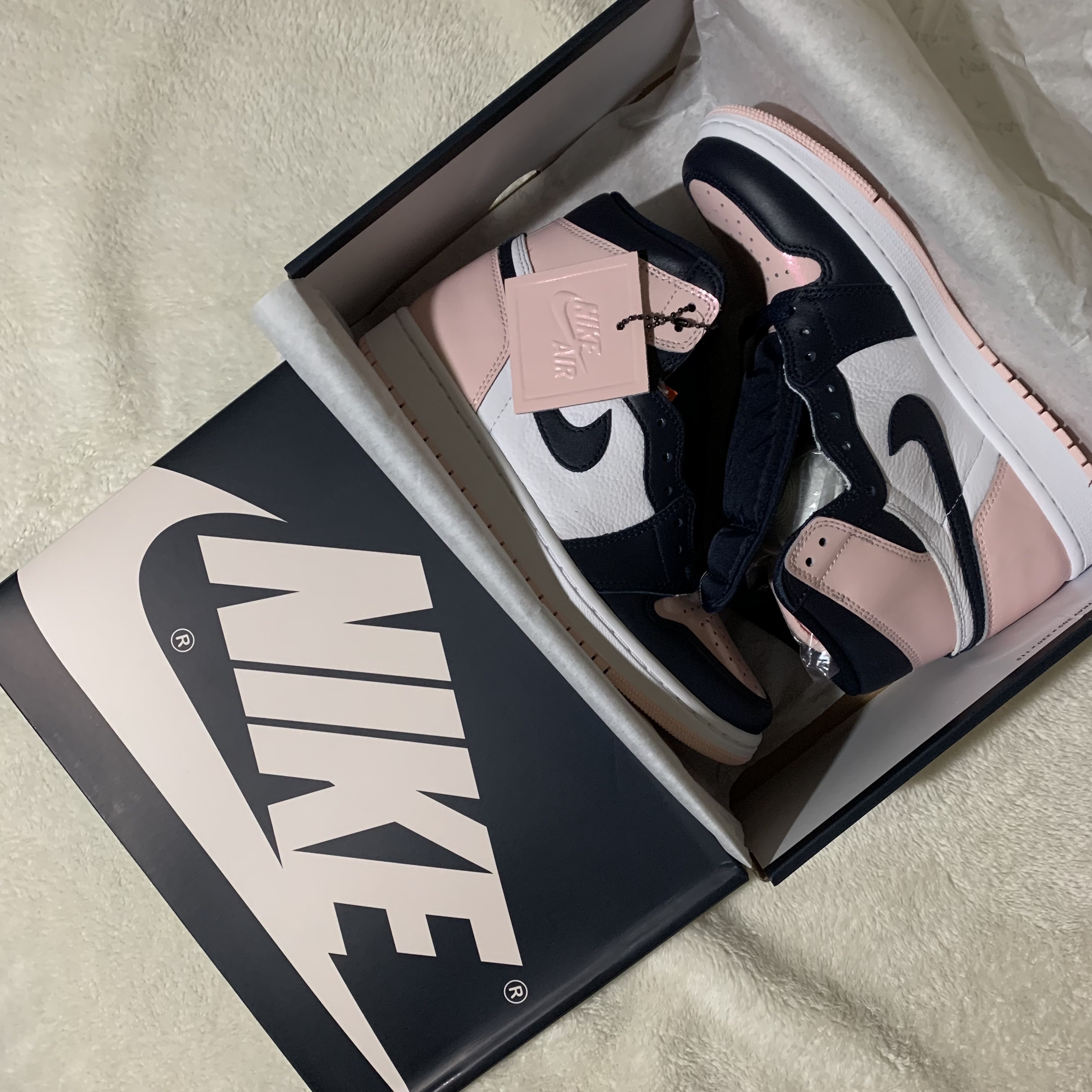(W) Jordan 1 Retro High OG Atmosphere 착용 스타일