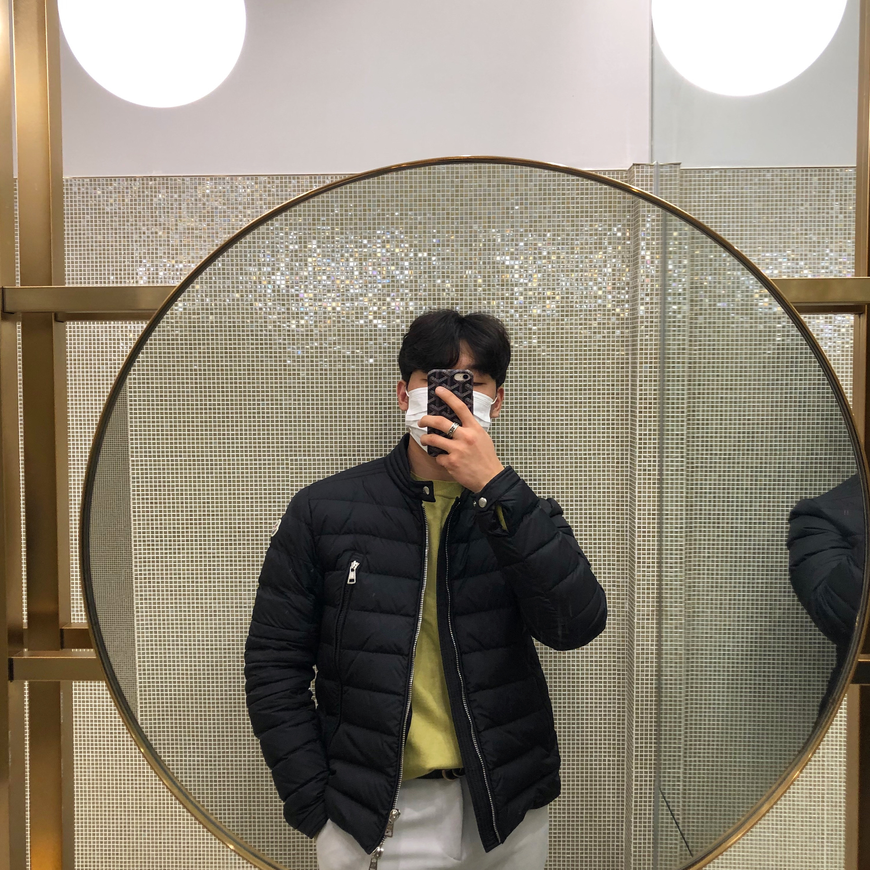 Moncler Amiot Jacket Black - 21FW 착용 스타일