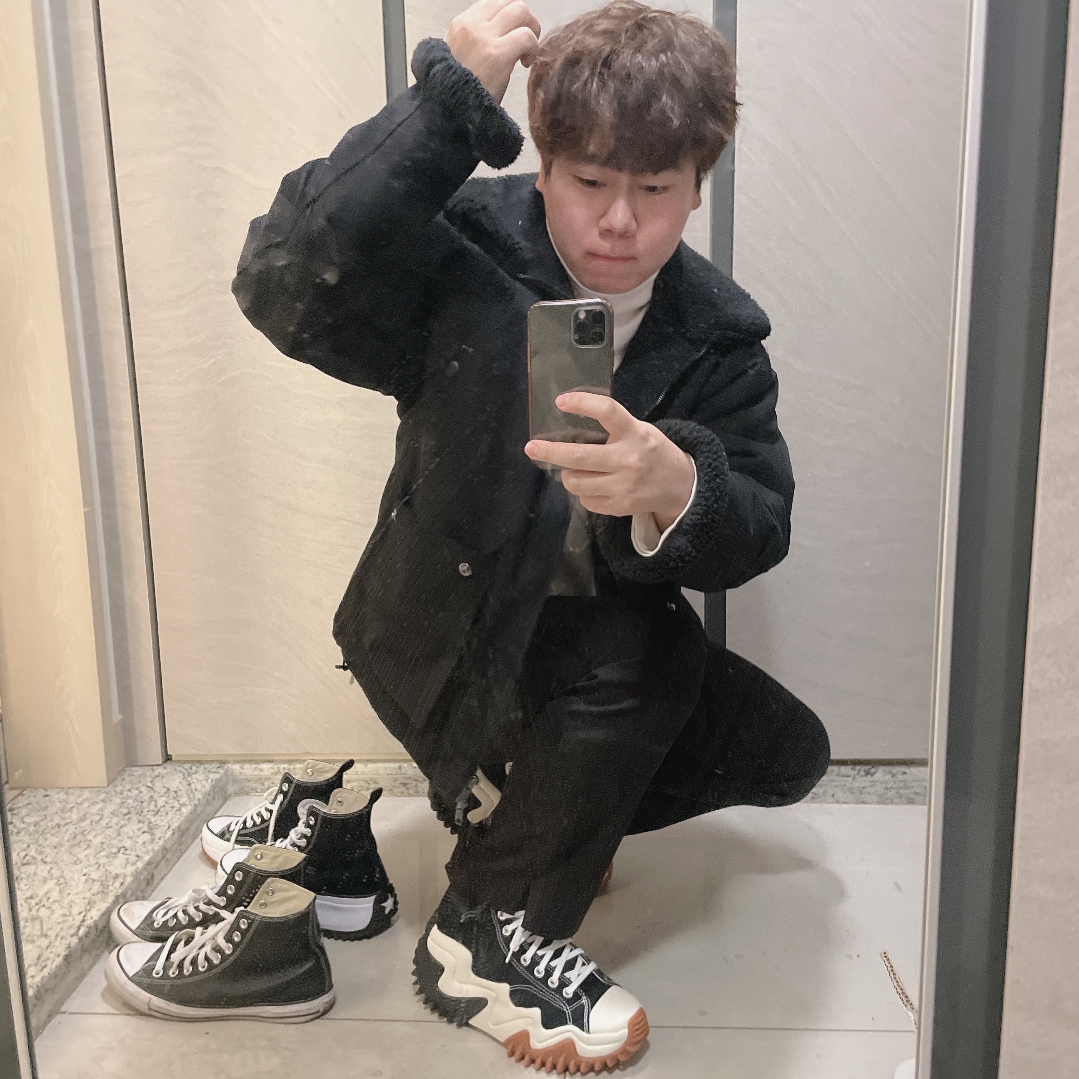 Converse Run Star Motion High Black 착용 스타일 - 2
