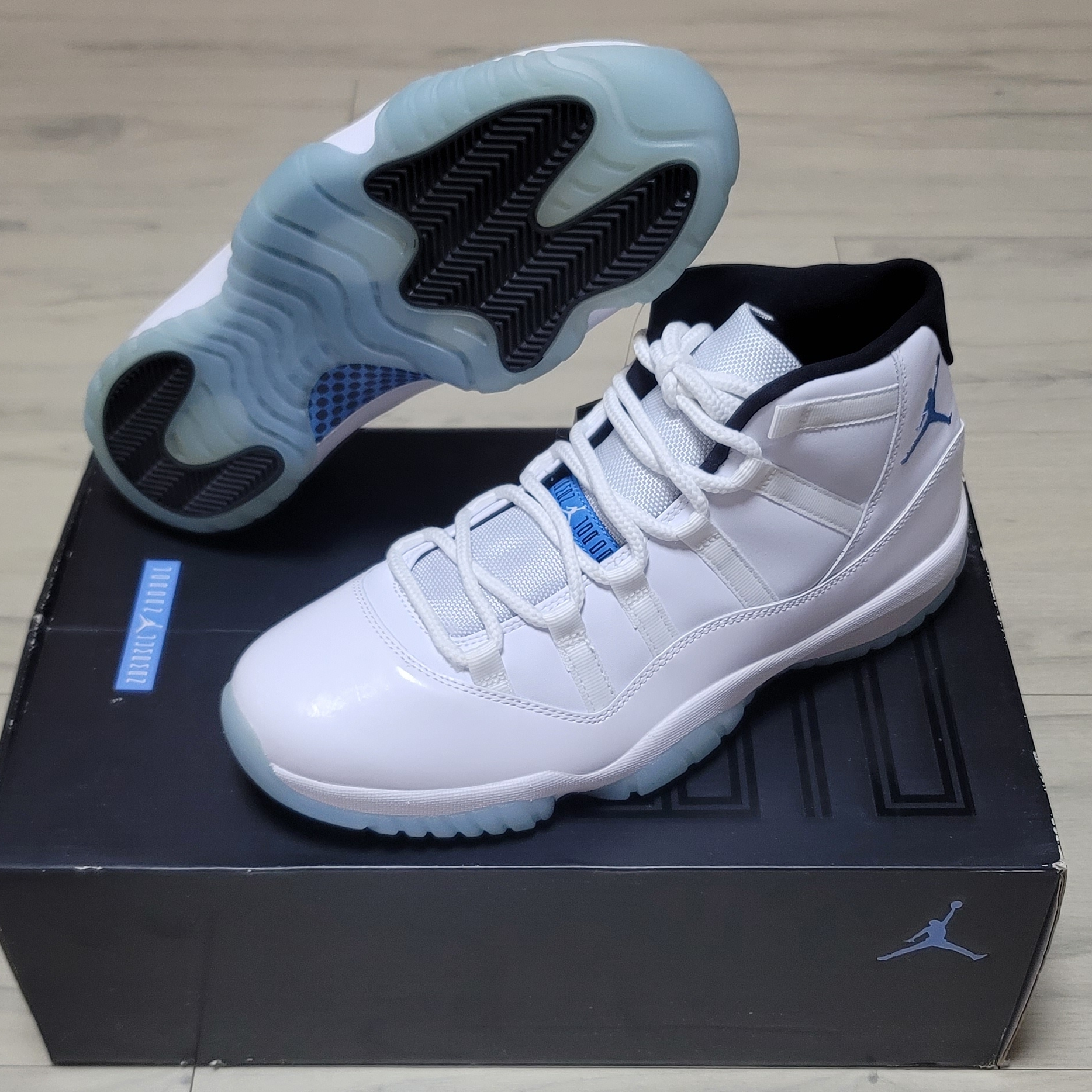 Jordan 11 Retro Cool Grey 2021, Jordan 11 Retro Concord 2018 착용 스타일 - 4