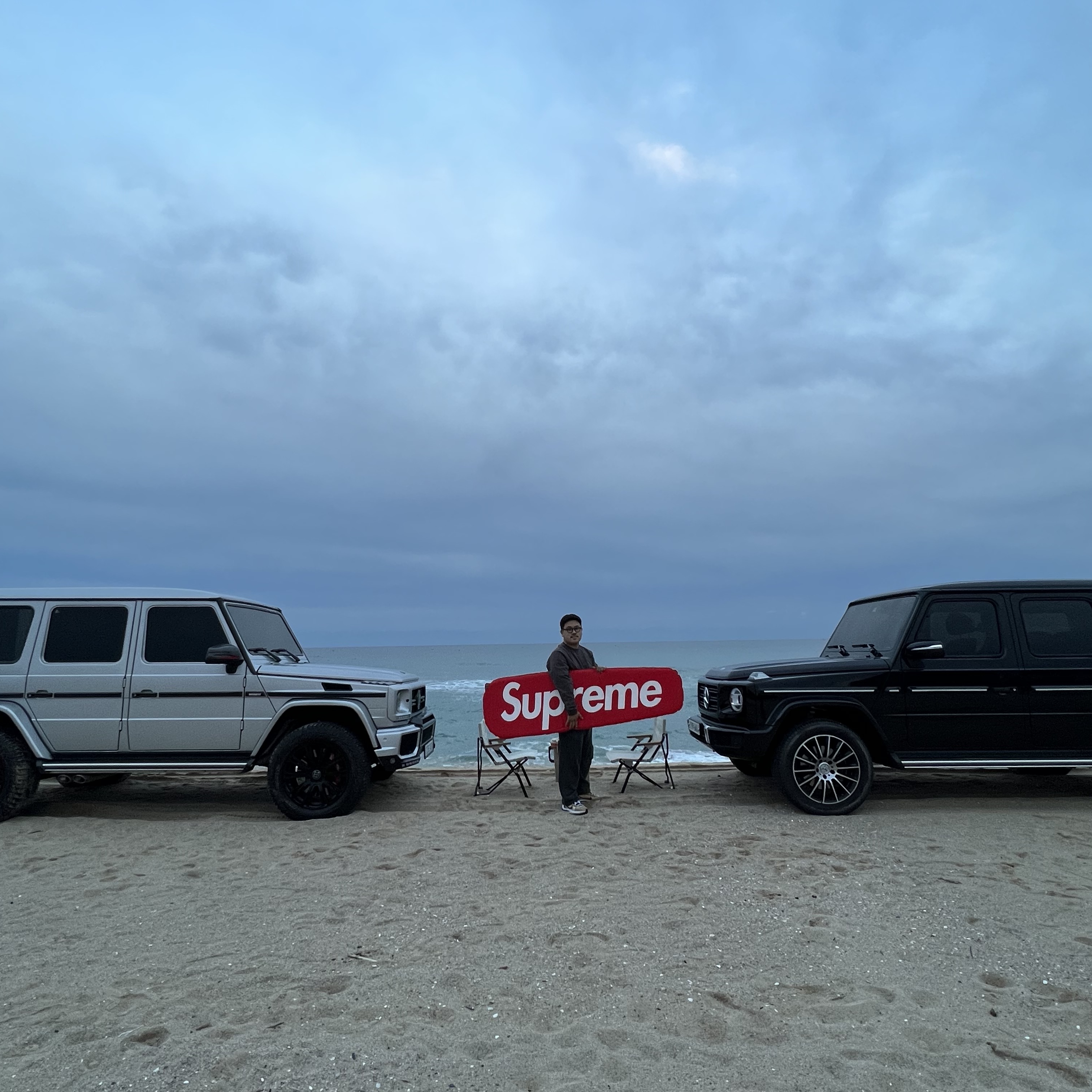Supreme x Sea to Summit Self Inflating Sleeping Mat Red - 21SS, Nike x Sacai VaporWaffle Sesame and Blue Void 착용 스타일 - 2