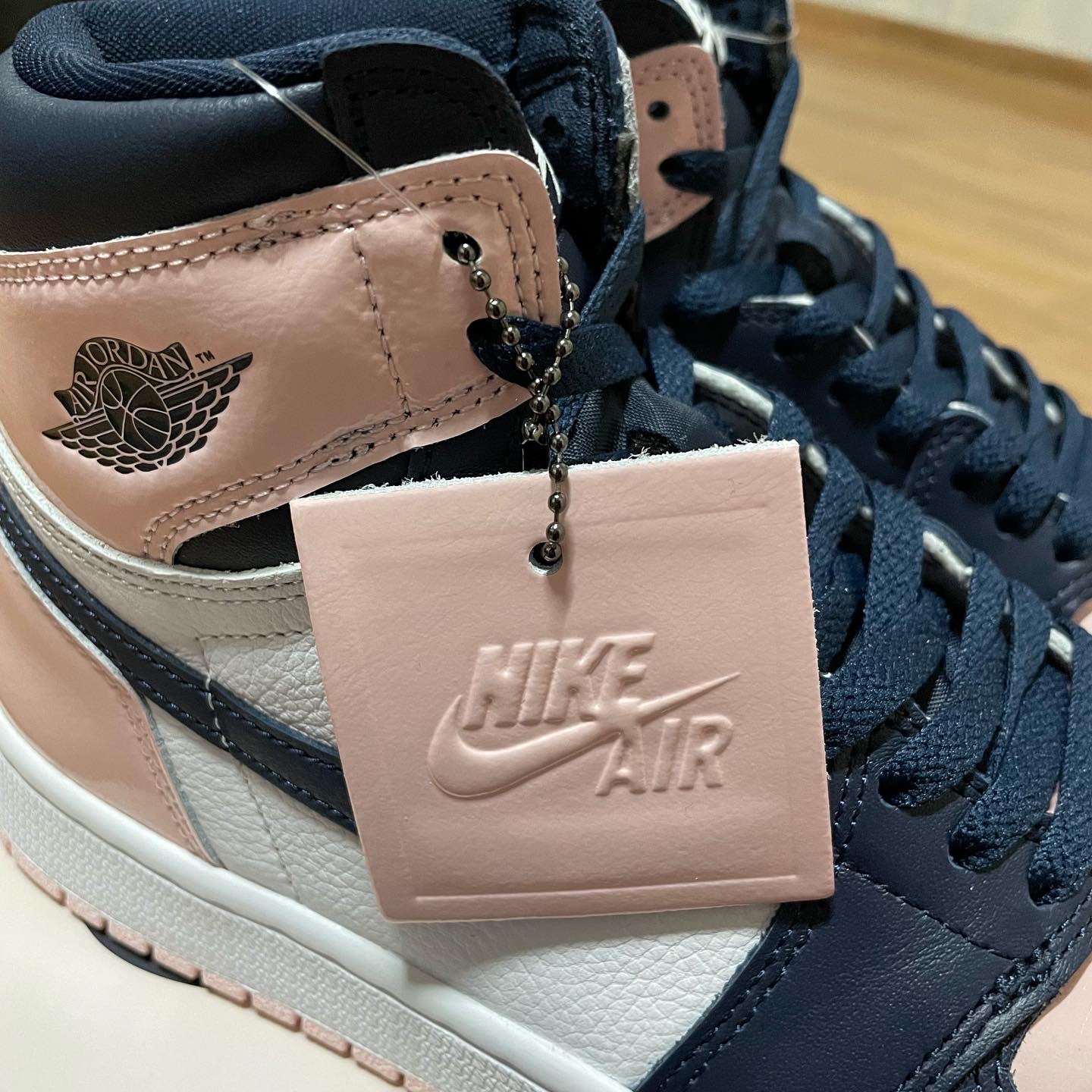 (W) Jordan 1 Retro High OG Atmosphere 착용 스타일 - 3