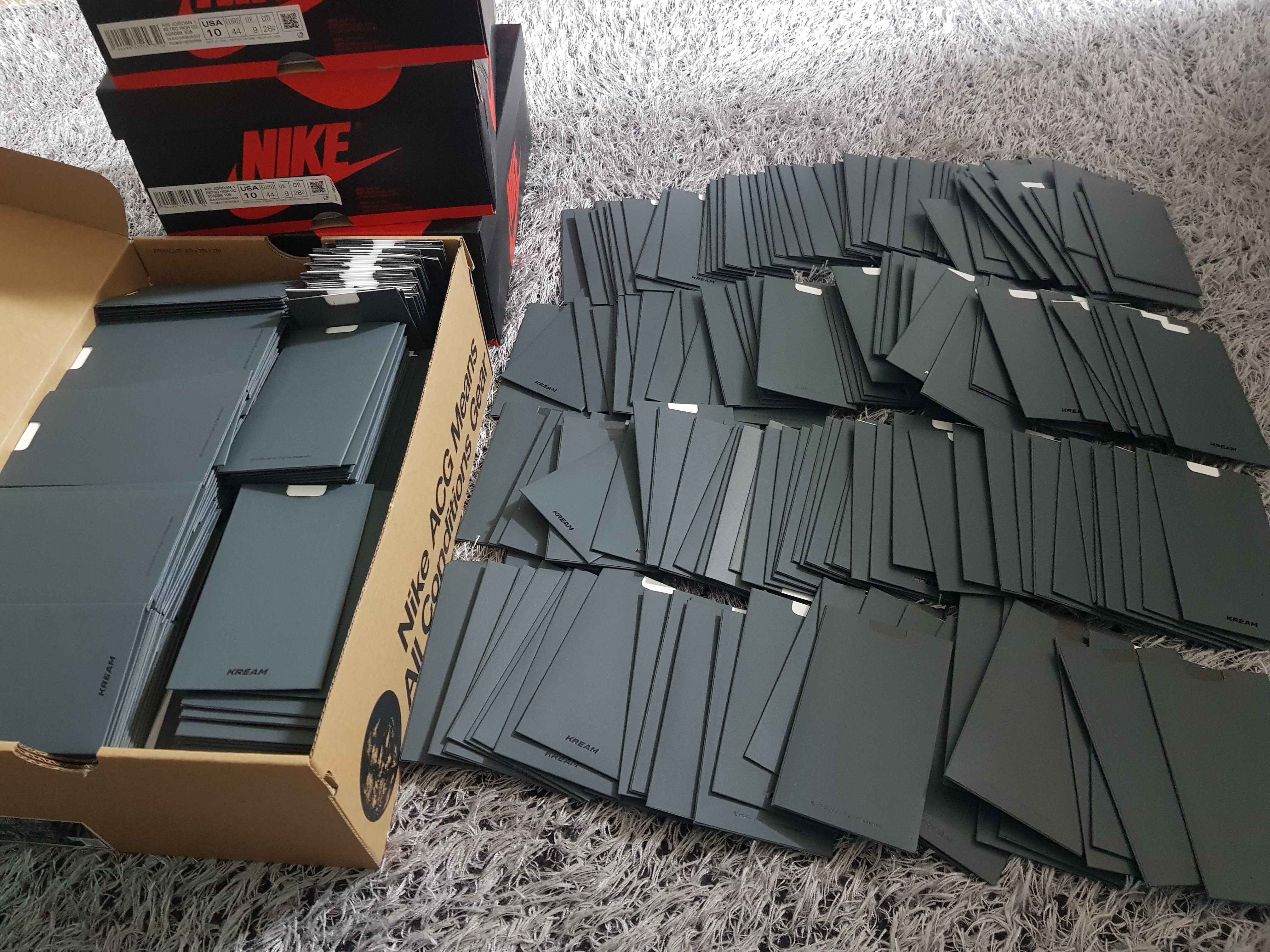 Jordan 1 Retro High OG Black Mocha, Jordan 1 x Travis Scott Retro High OG SP Mocha 착용 스타일