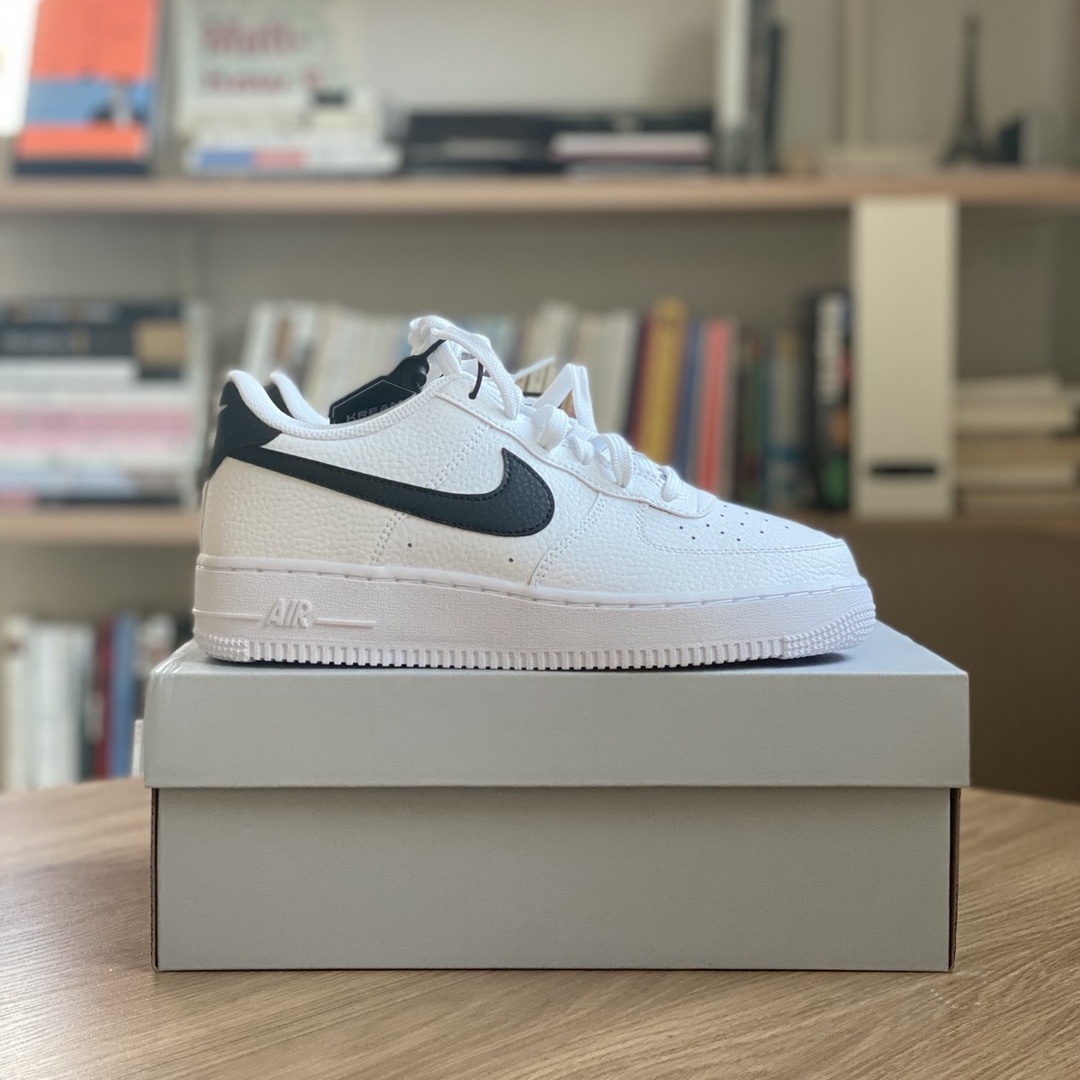 Nike Air Force 1 '07 White Black 착용 스타일