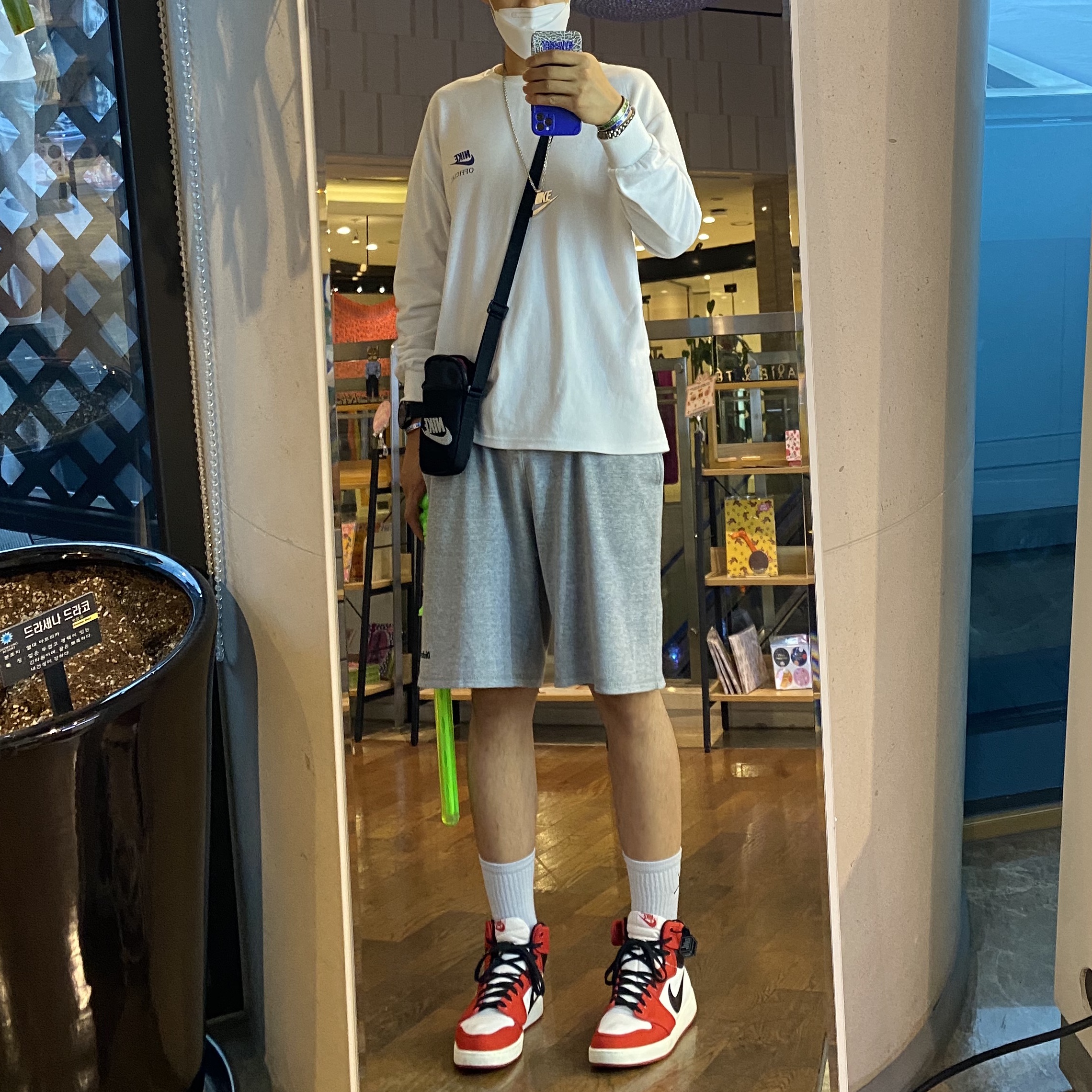 Jordan 1 KO Chicago 2021 착용 스타일 - 4