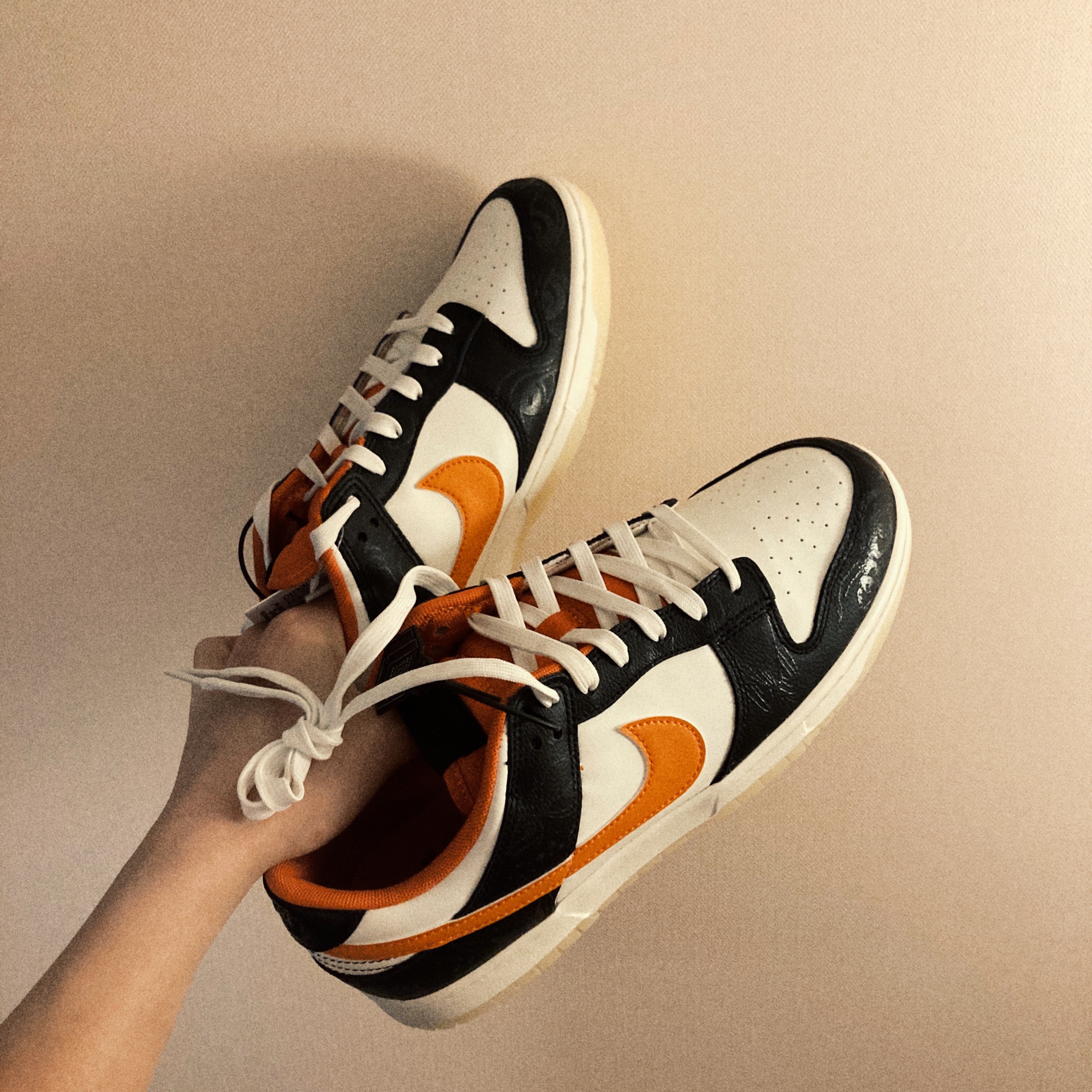 Nike Dunk Low Retro PRM Halloween 착용 스타일 - 2