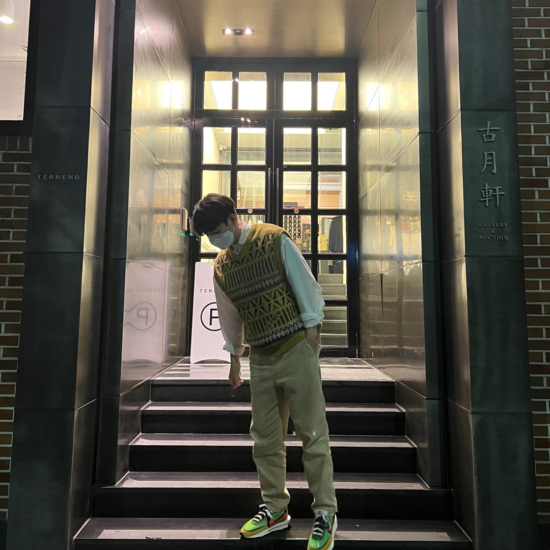 Nike x Sacai LDWaffle Green Multi 착용 스타일