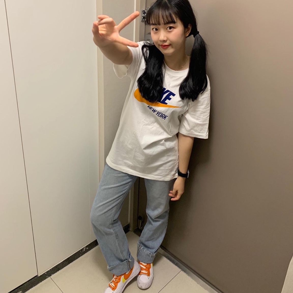 Nike x Sacai Blazer Low Magma Orange 착용 스타일
