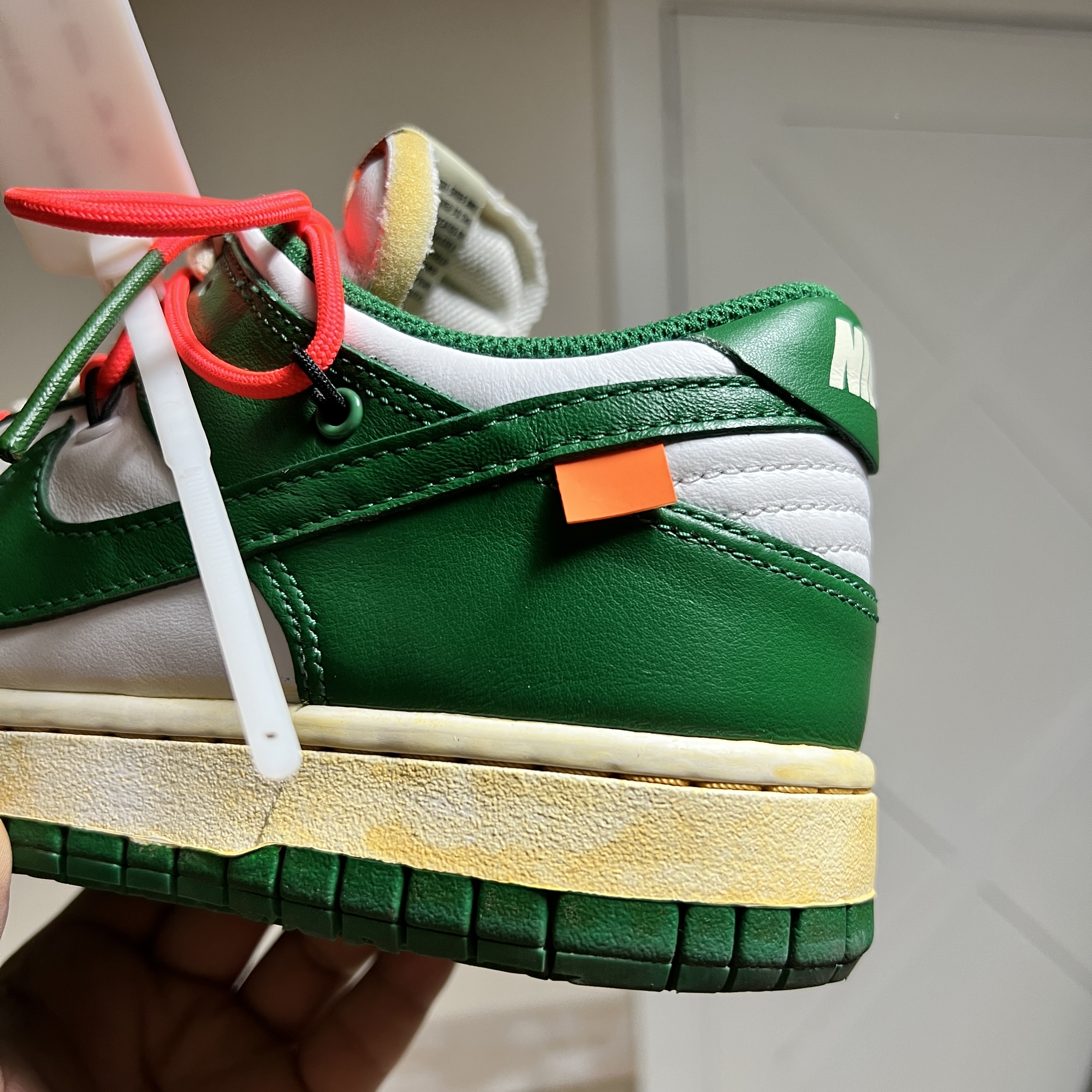 Nike x Off-White Dunk Low Pine Green 착용 스타일 - 3