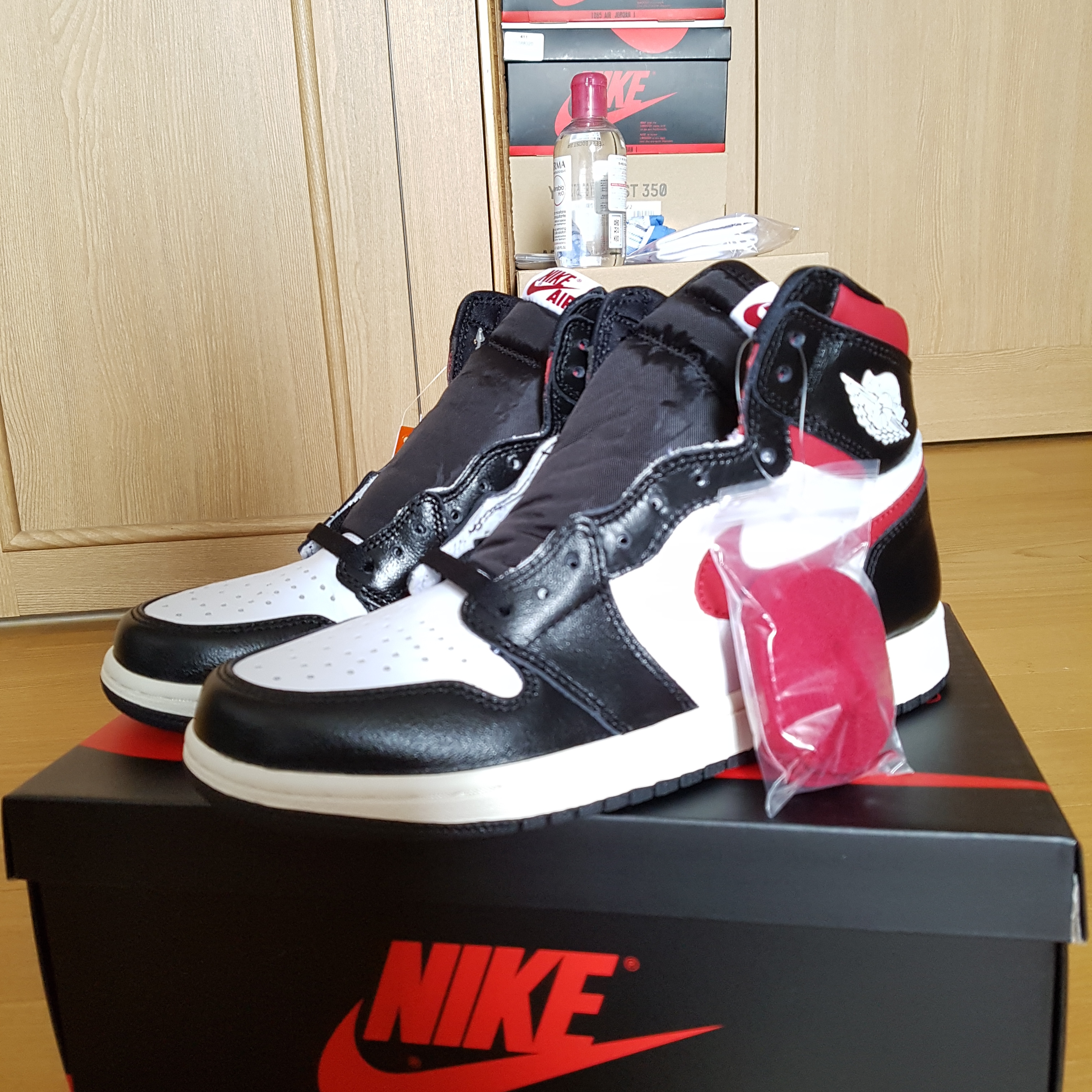 Jordan 1 Retro High OG Gym Red 착용 스타일 - 1
