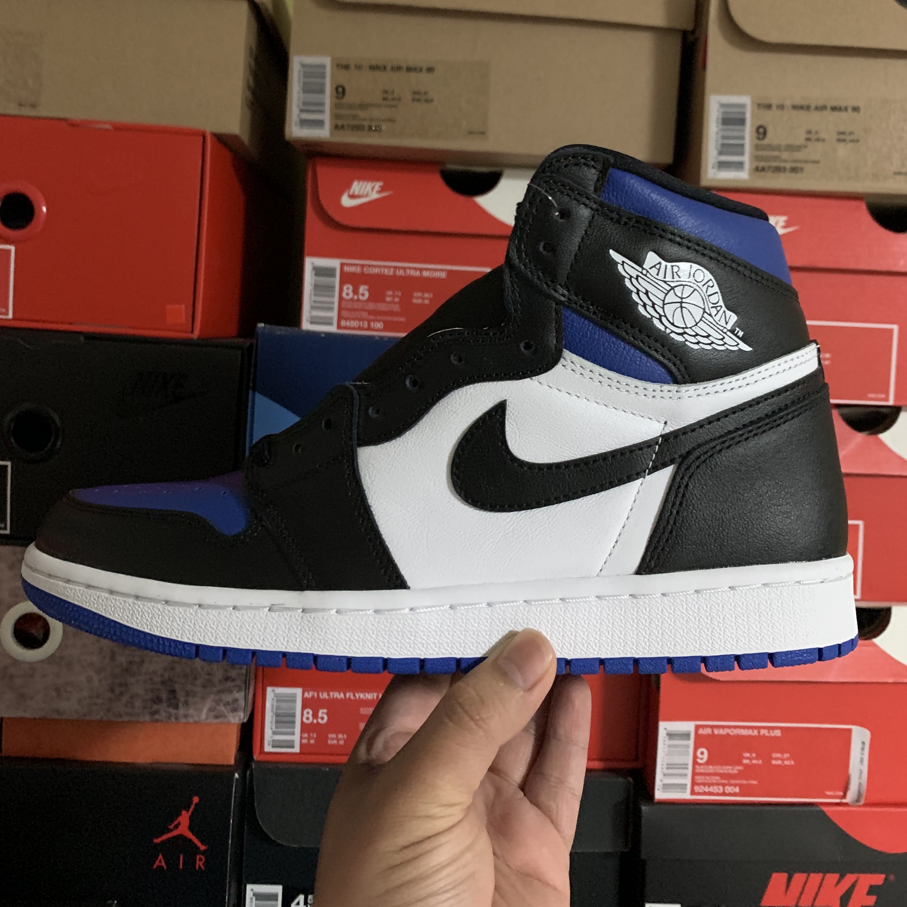 Jordan 1 Retro High OG Royal Toe 착용 스타일