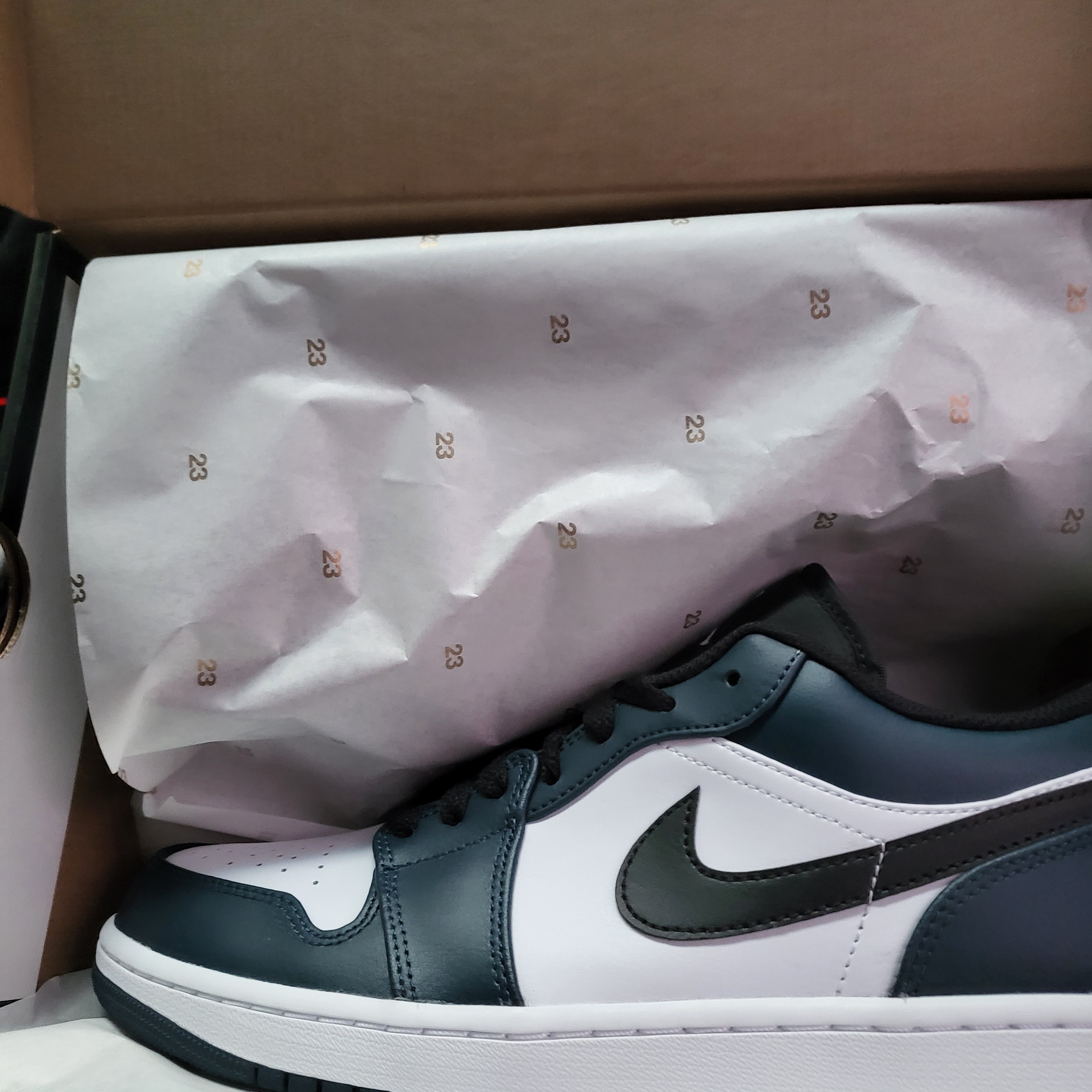 Jordan 1 Low Dark Teal 착용 스타일