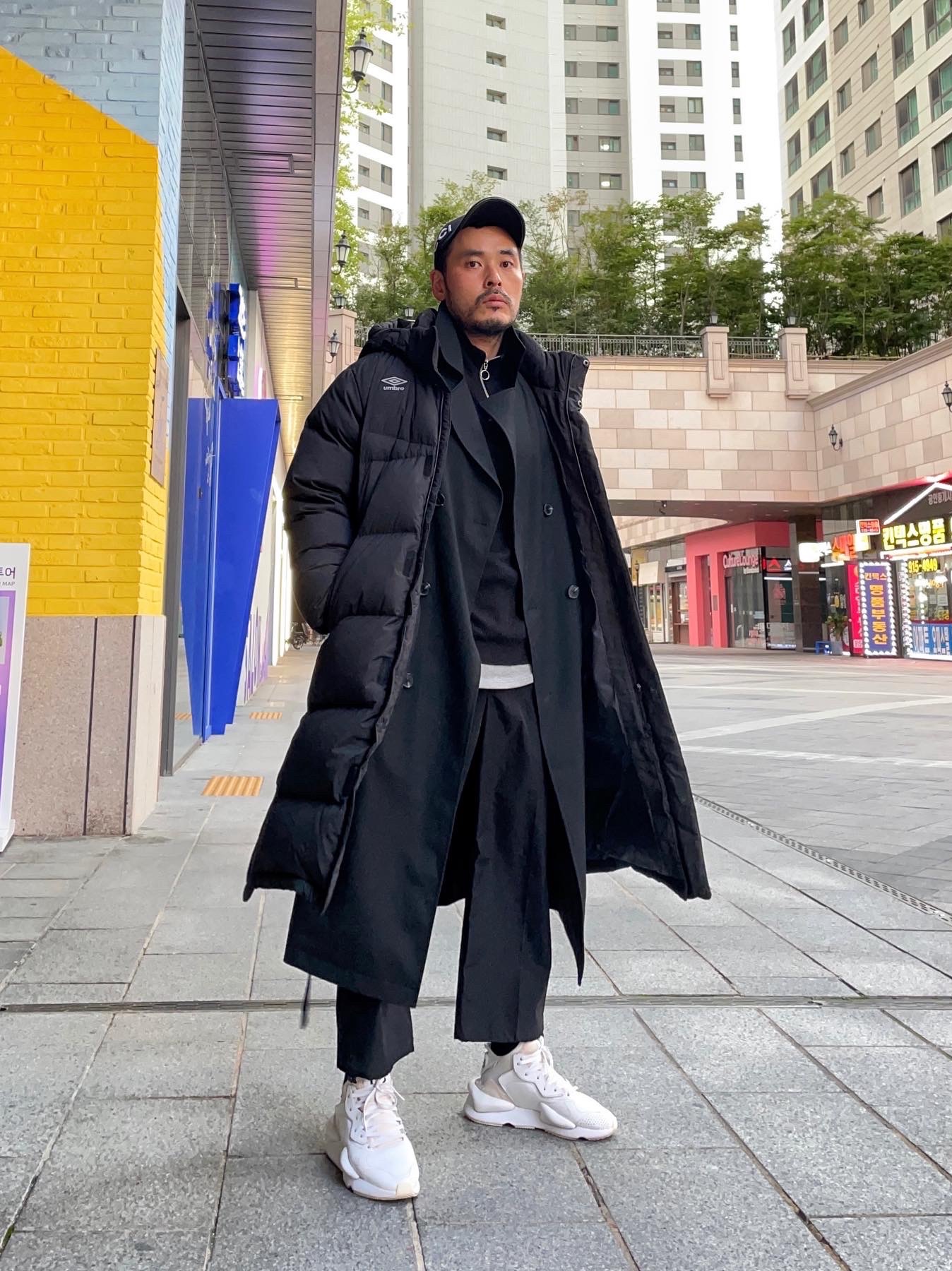 Y-3 Kaiwa Black White 착용 스타일 - 1