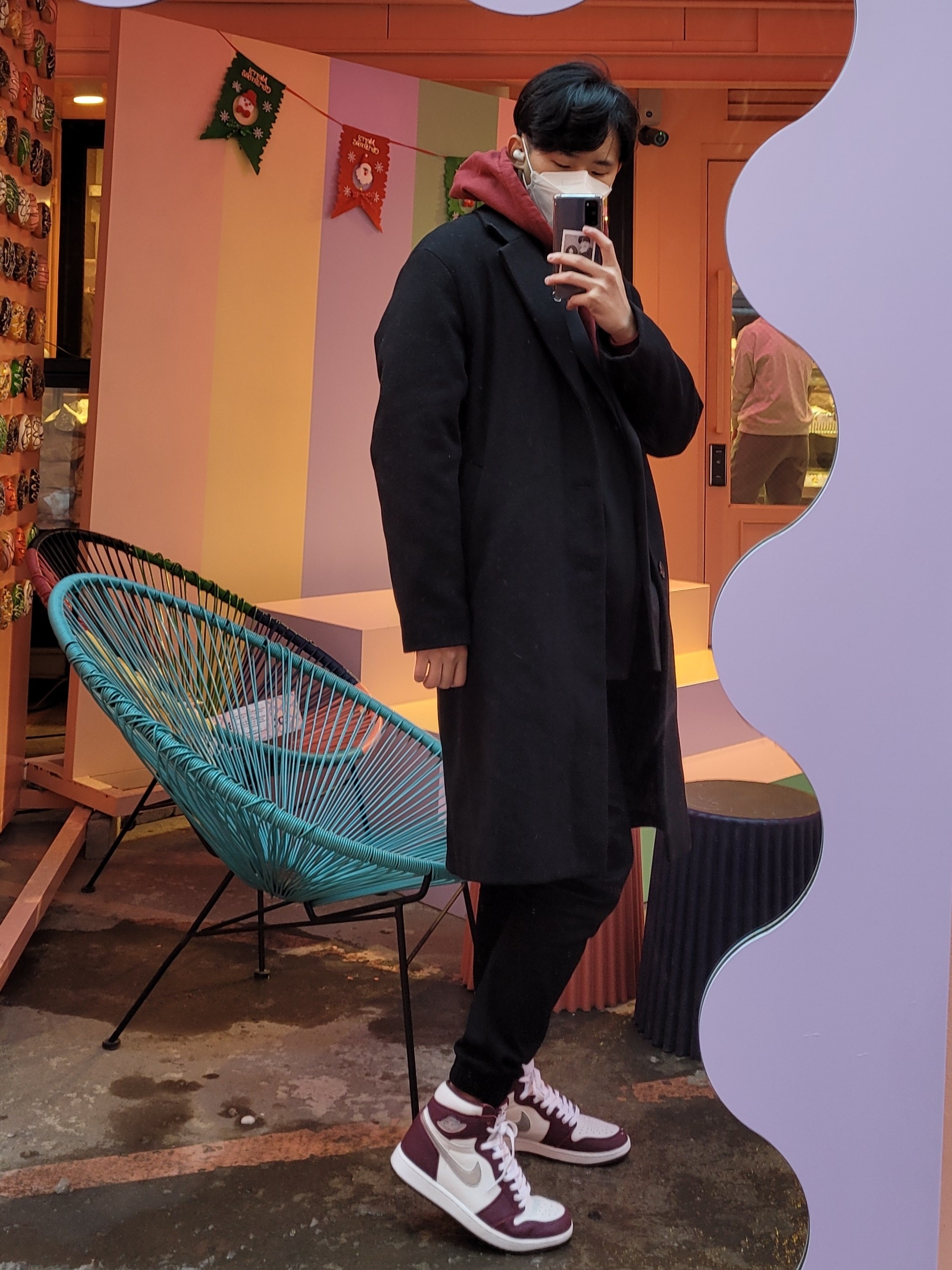 Jordan 1 Retro High OG Bordeaux 착용 스타일 - 3