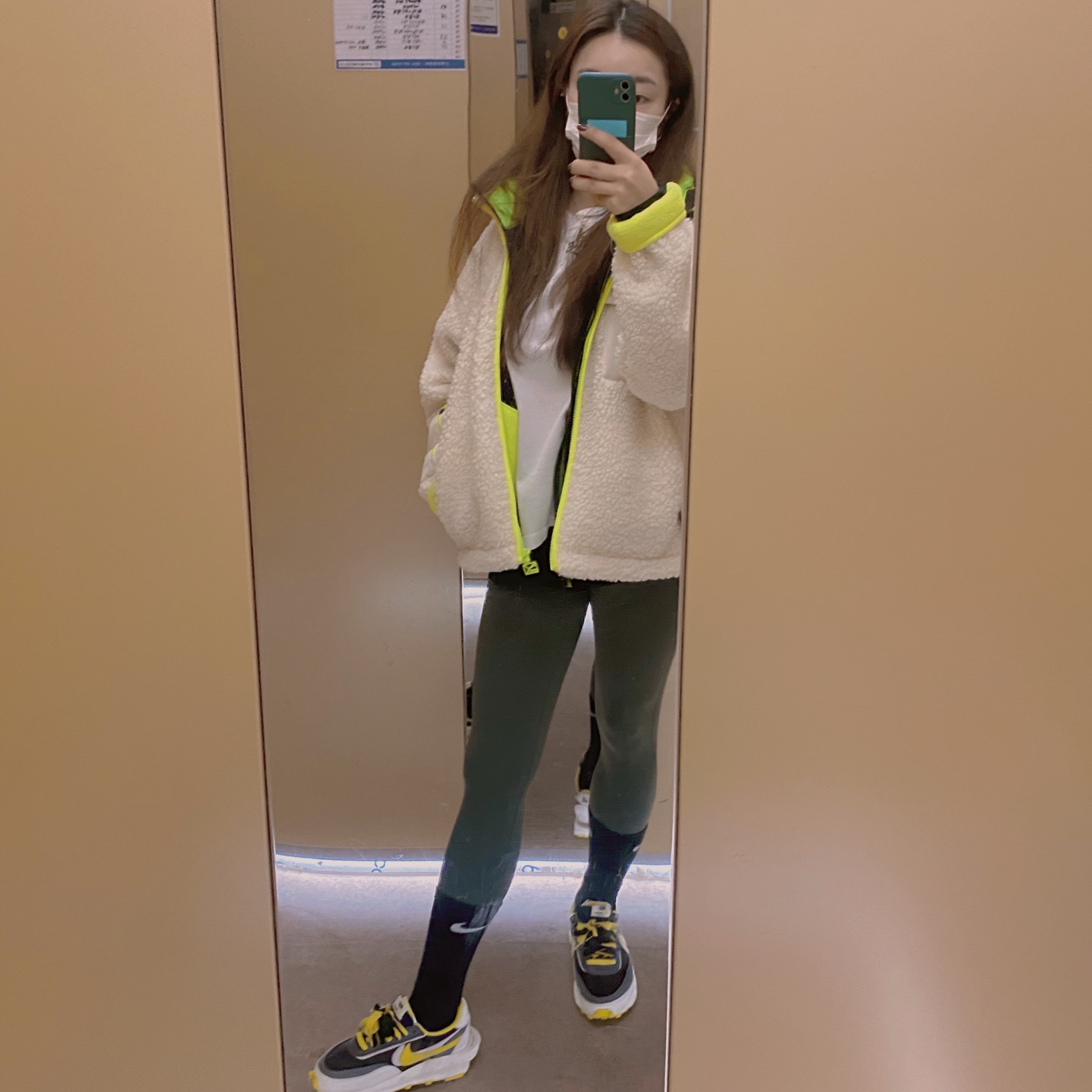 Nike x Sacai x Undercover LDWaffle Black Bright Citron, AMI de Coeur Sweatshirt Black 착용 스타일 - 1