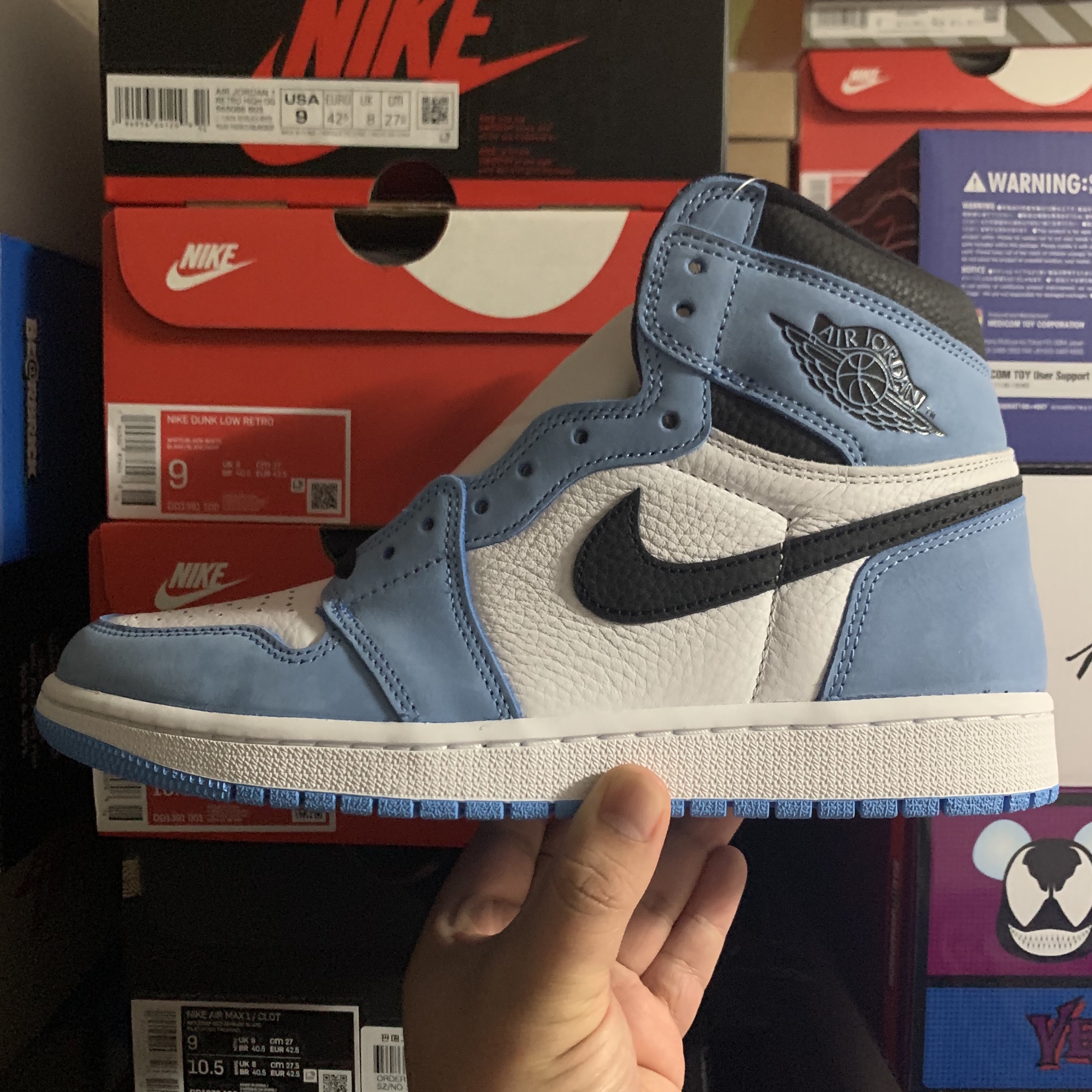 Jordan 1 Retro High OG University Blue 착용 스타일
