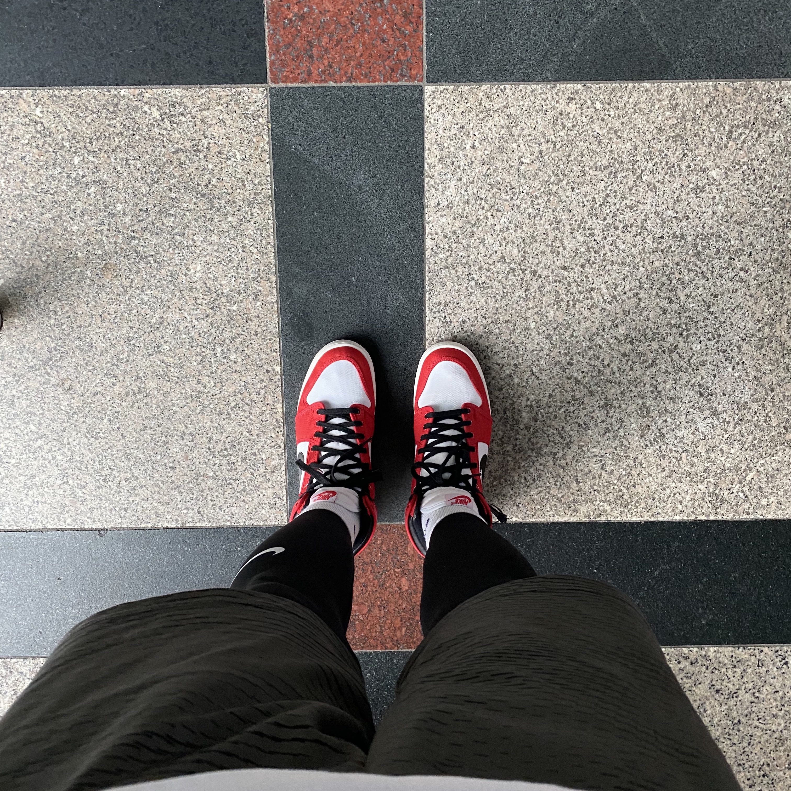 Jordan 1 KO Chicago 2021 착용 스타일 - 1