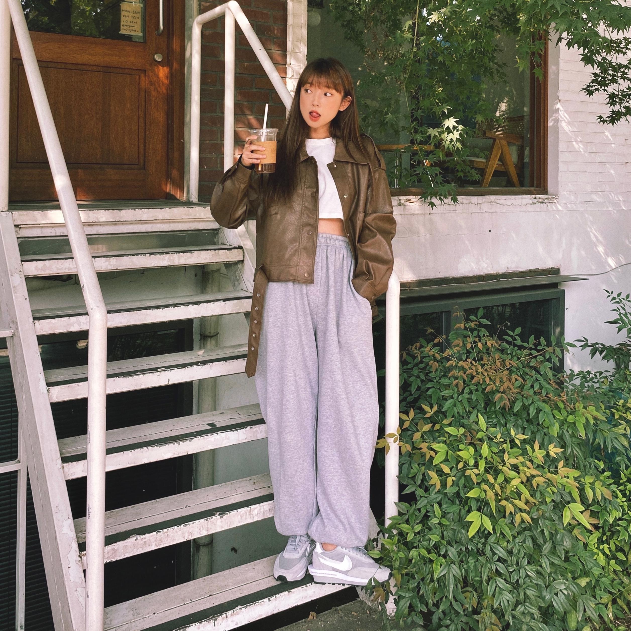 Nike x Sacai x Fragment LDWaffle Light Smoke Grey 착용 스타일 - 1