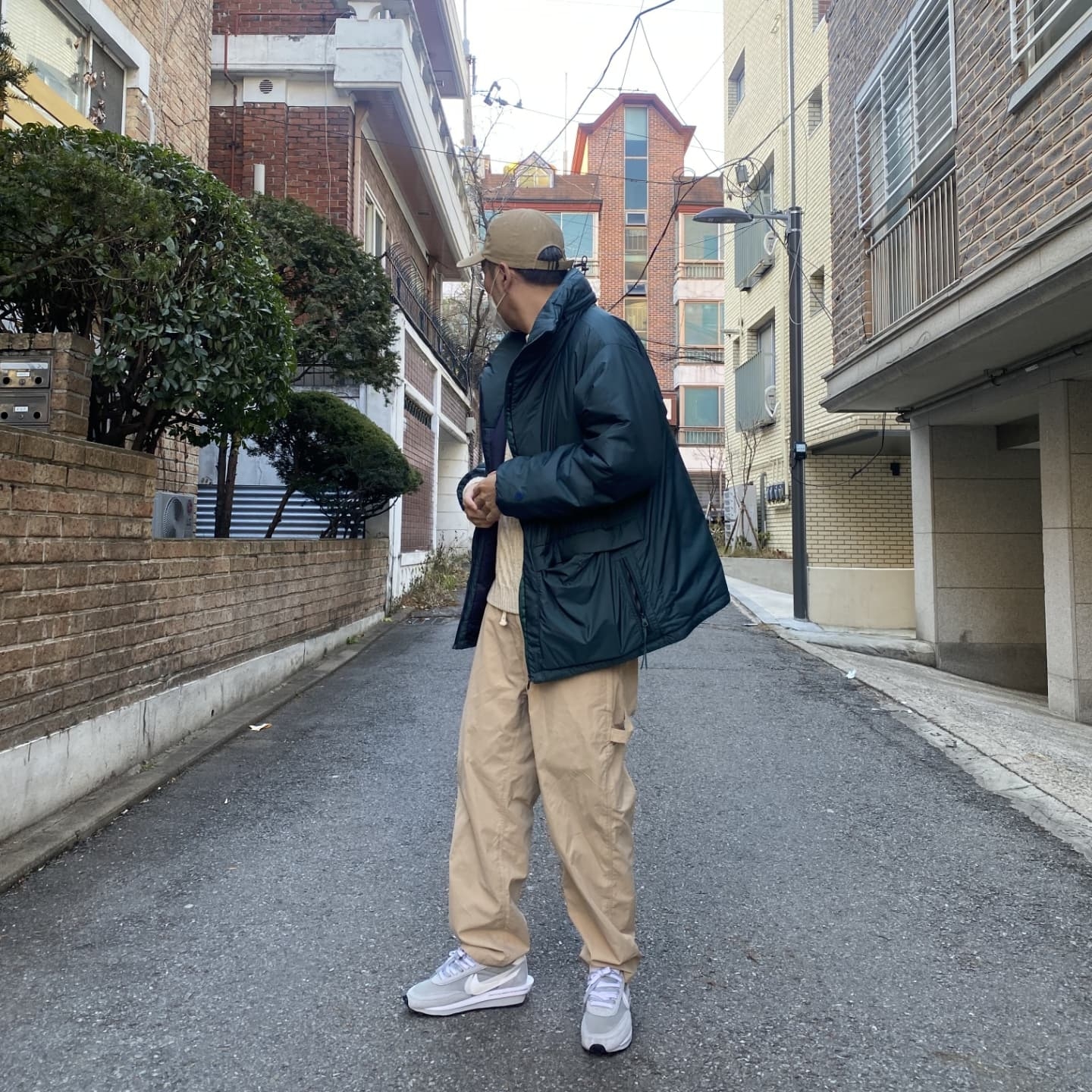 Nike x Sacai x Fragment LDWaffle Light Smoke Grey 착용 스타일 - 2