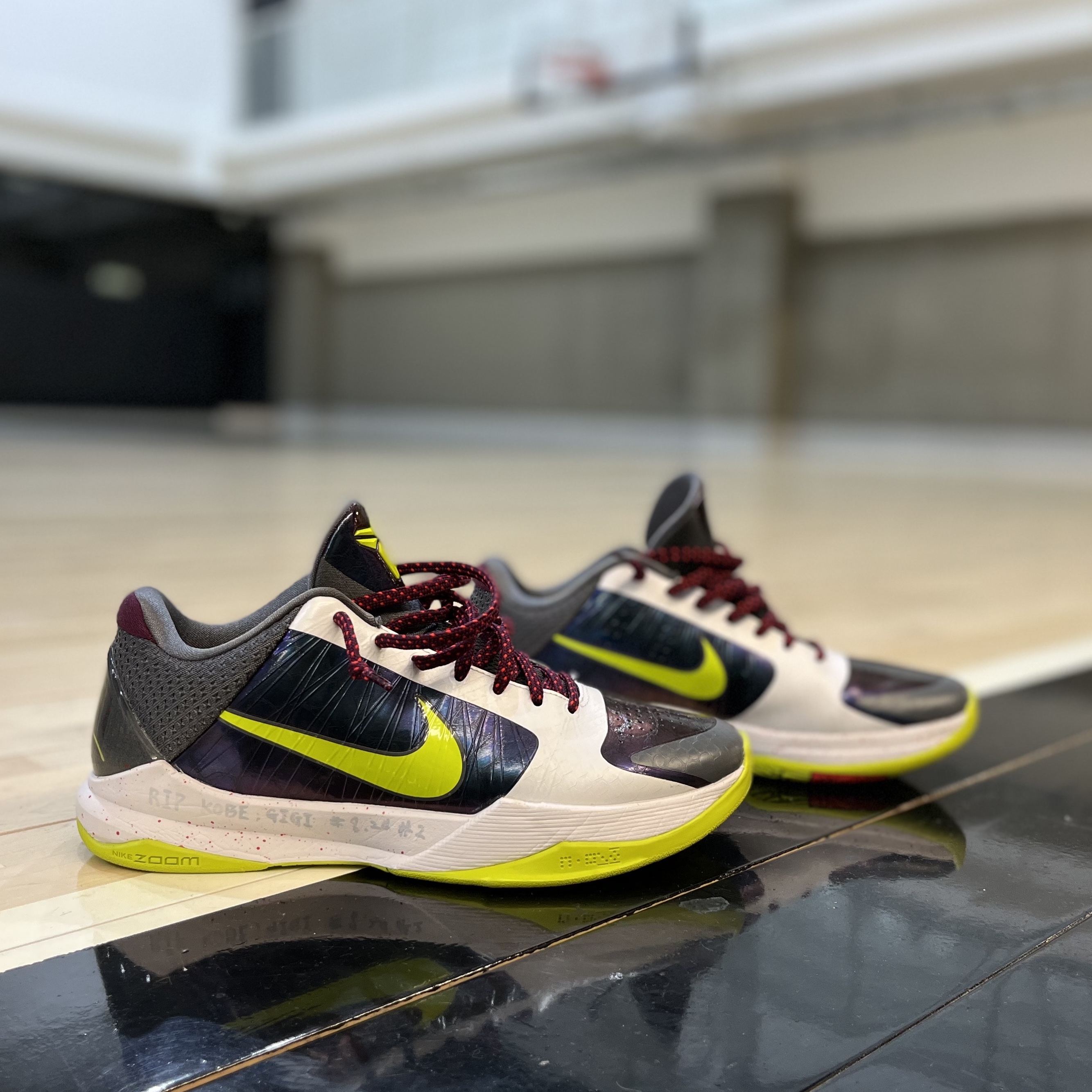 Nike Kobe 5 Protro Chaos 착용 스타일