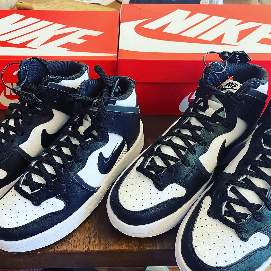 (W) Nike Dunk High Up Black and White 착용 스타일 - 2