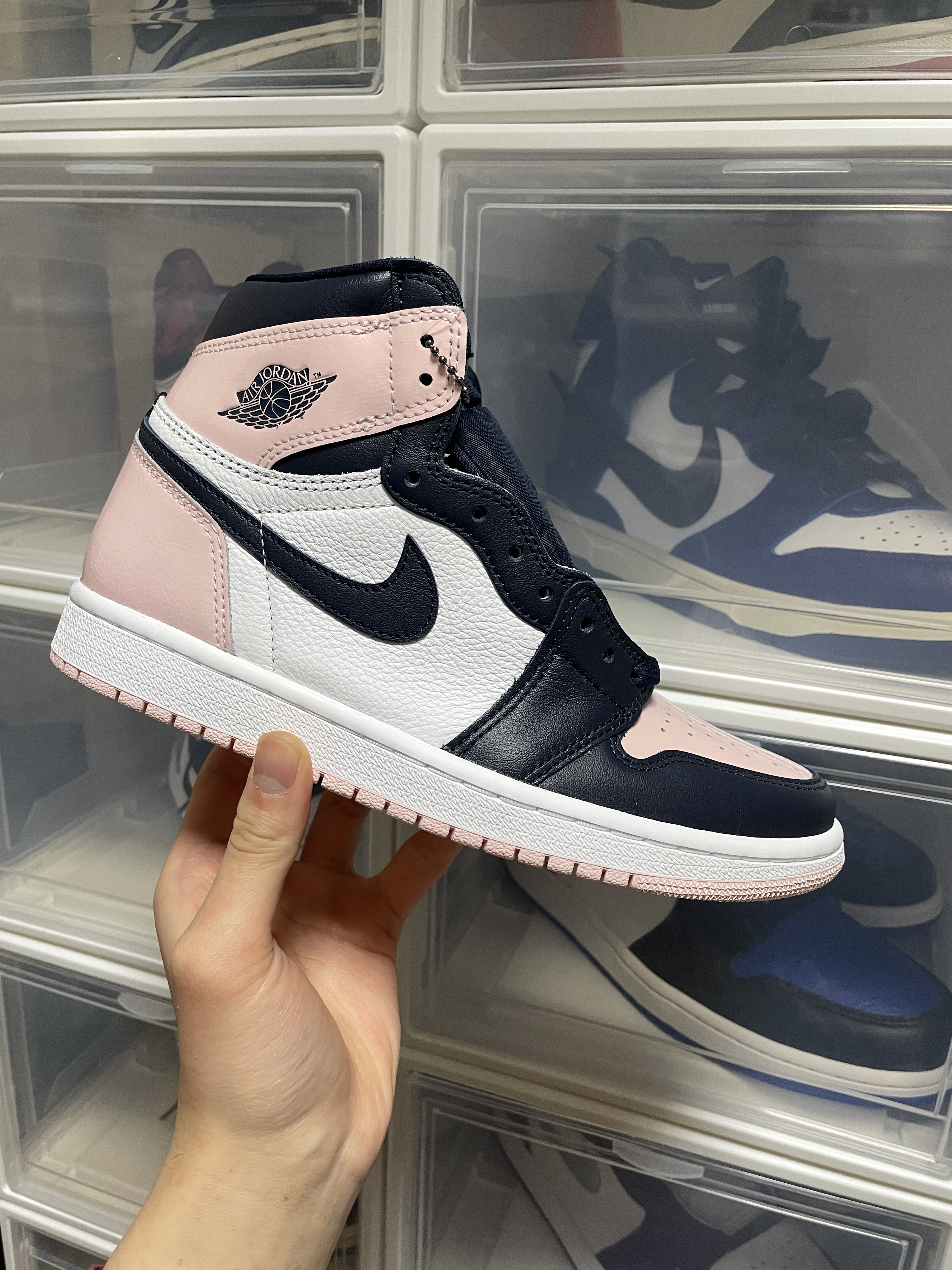 (W) Jordan 1 Retro High OG Atmosphere 착용 스타일 - 1